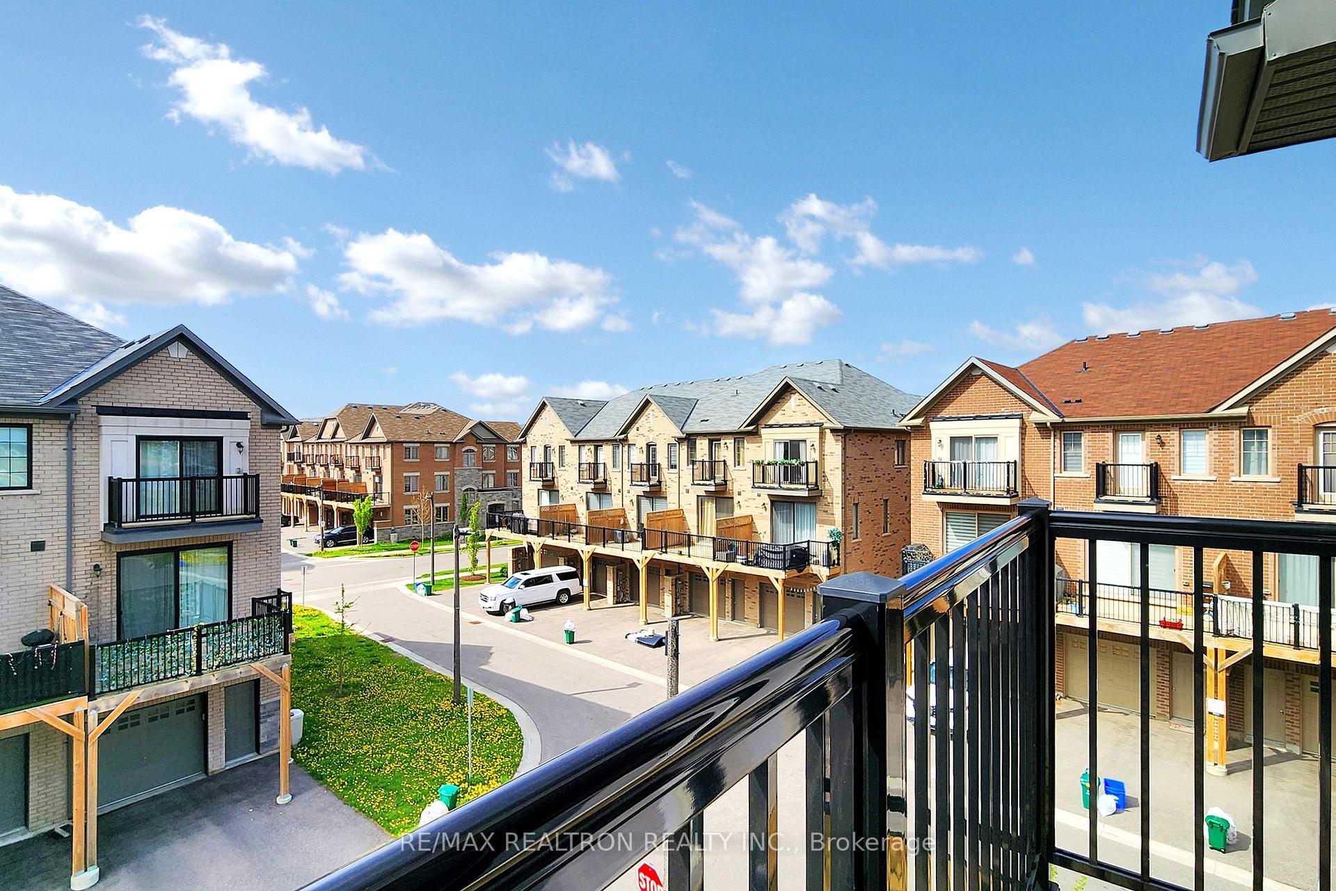 Photo 22 of 189 Rustle Woods Avenue, Markham, Cornell — HOMEH