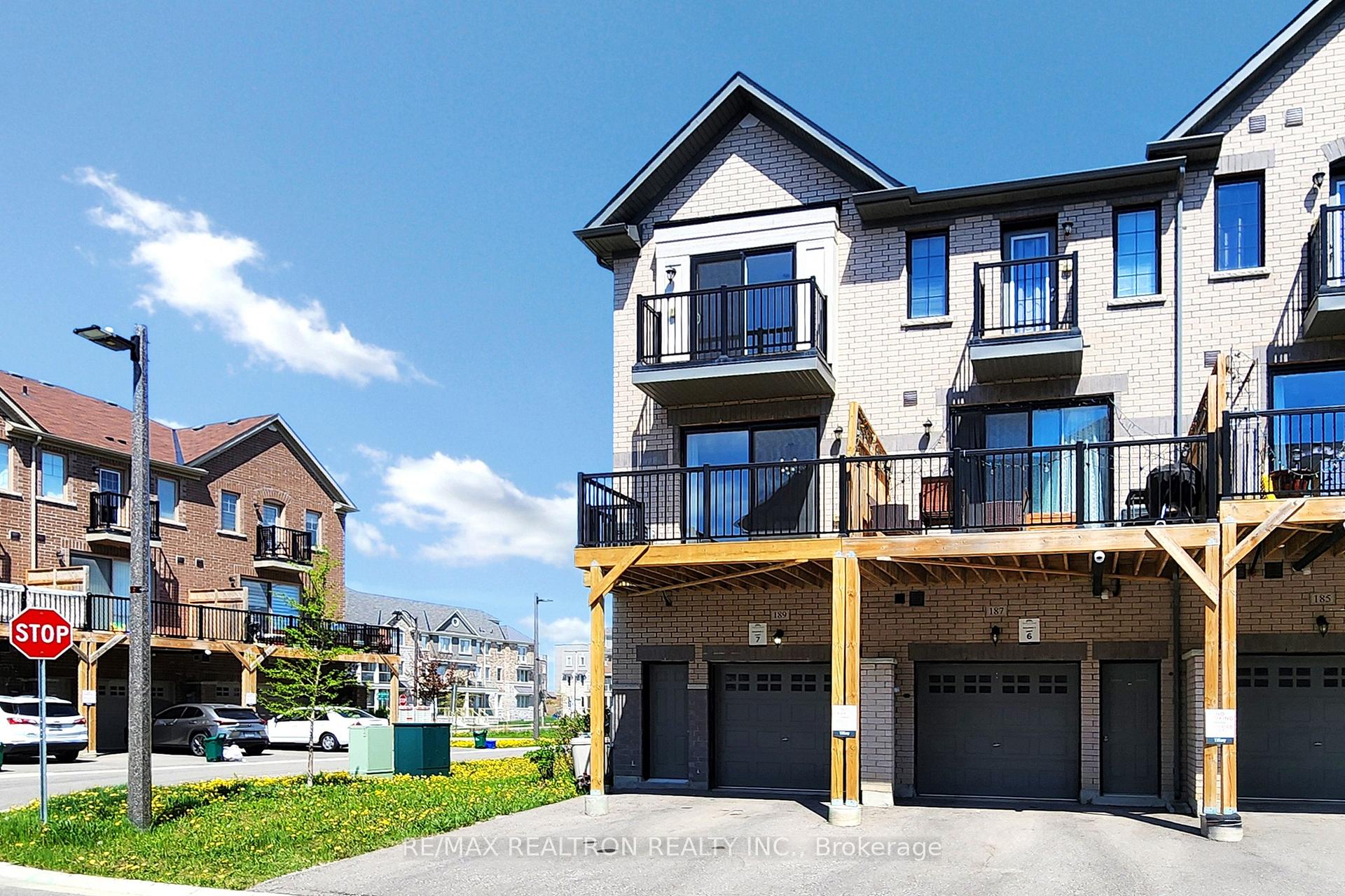 Photo 6 of 189 Rustle Woods Avenue, Markham, Cornell — HOMEH