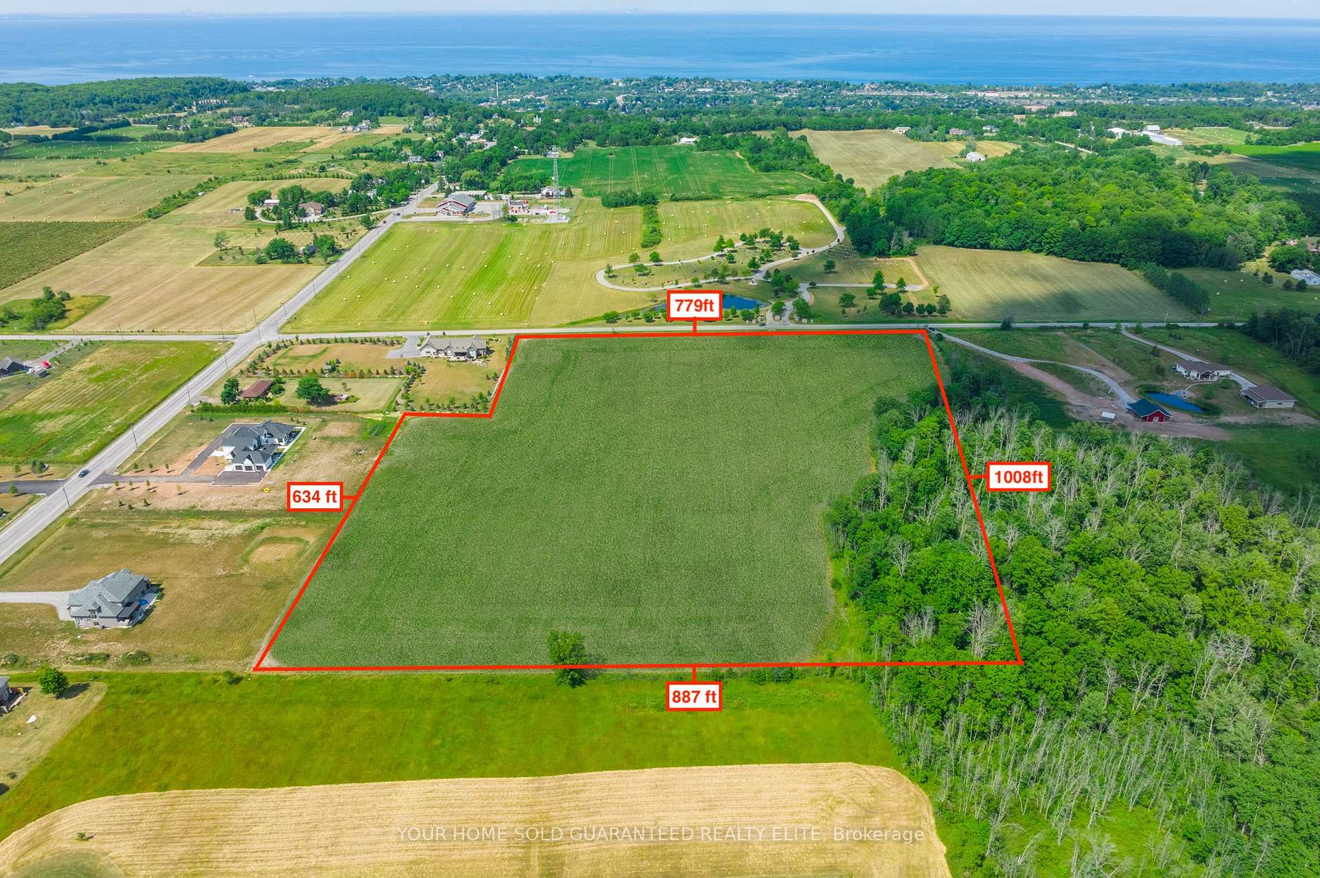 Photo 3 of 60 Elm Tree Road E, Grimsby, Grimsby Escarpment — HOMEH