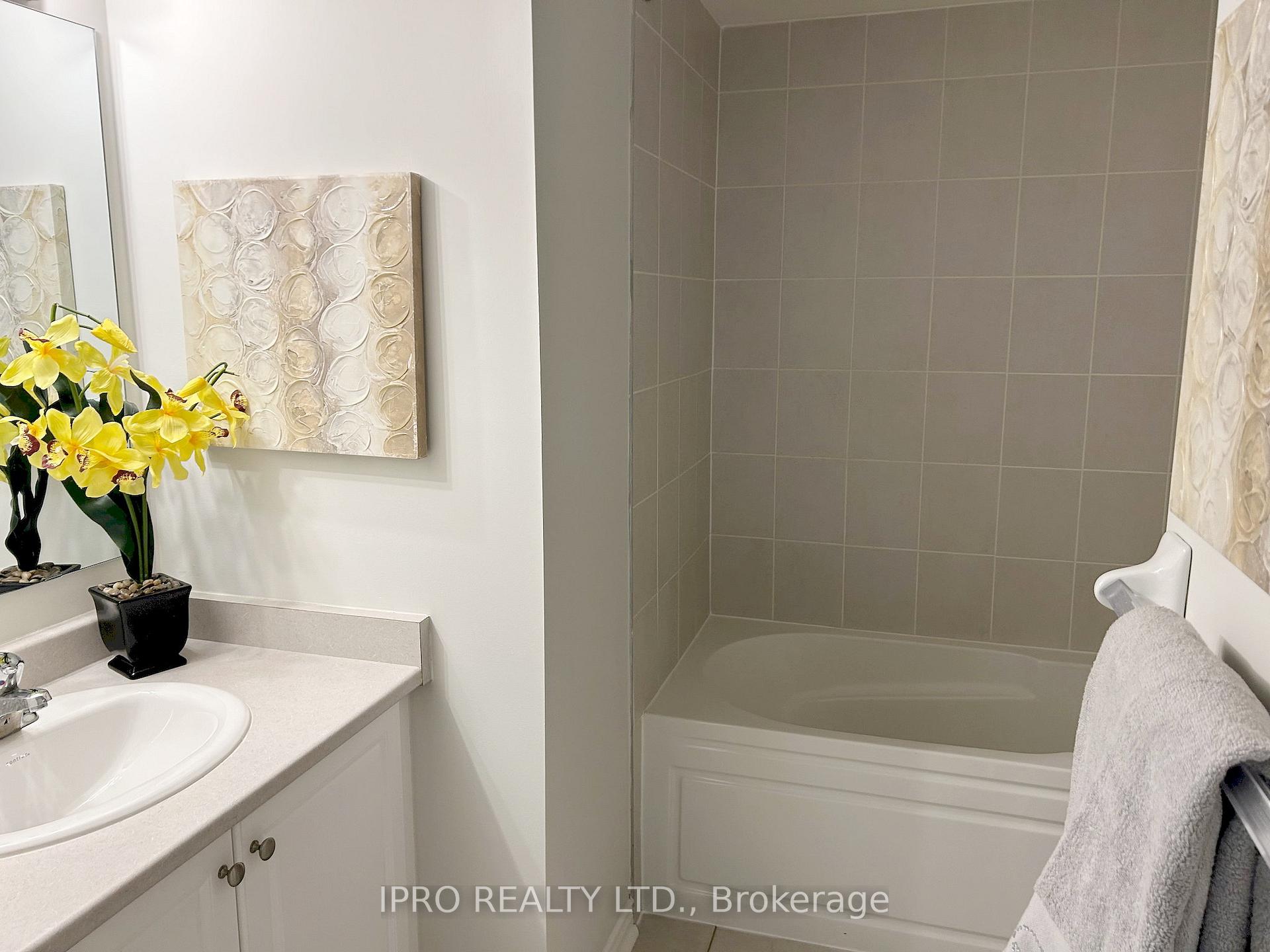 Photo 7 of 36 Coxhead Lane, Ajax, Central — HOMEH