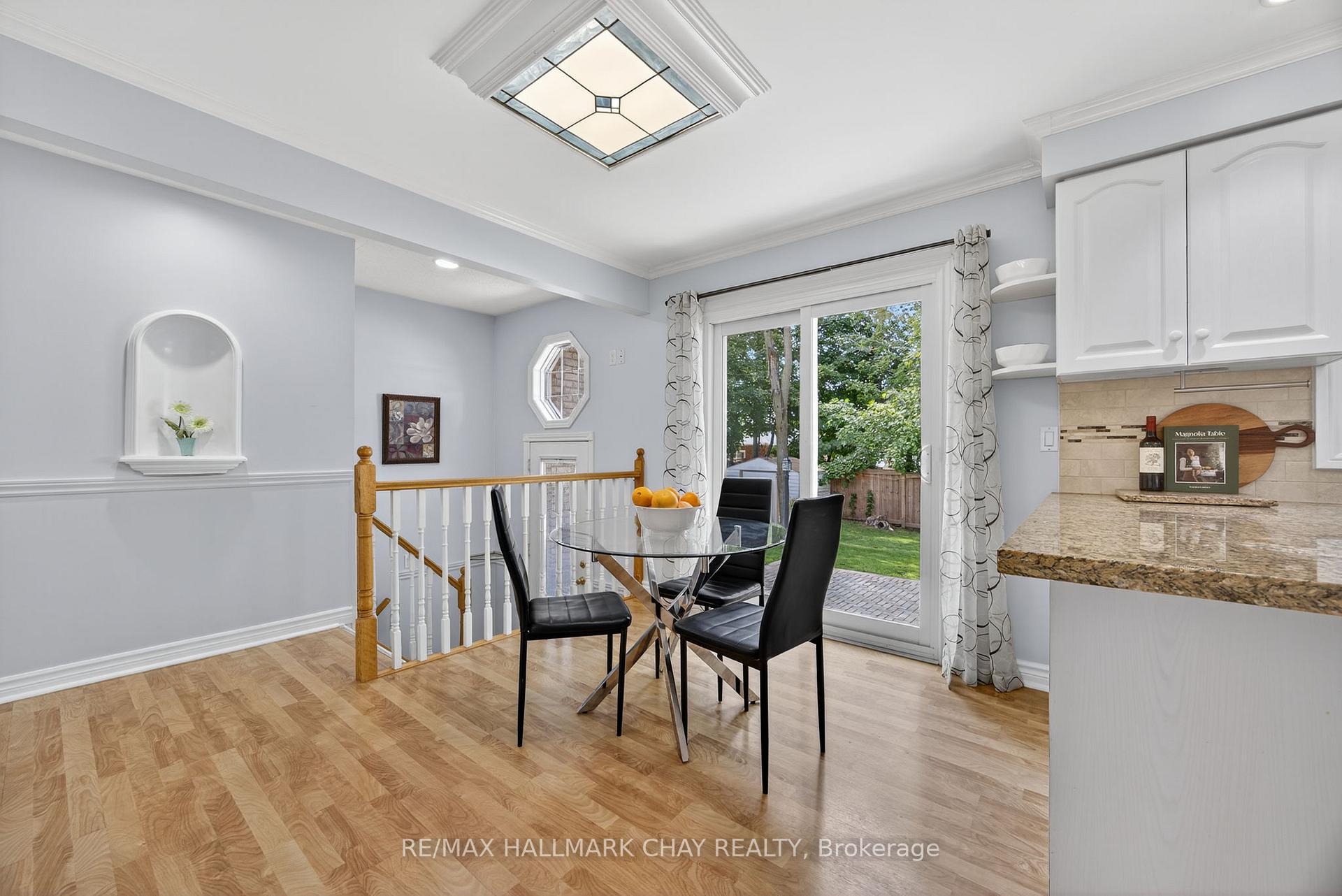 Photo 2 of 107 Brown Street, Barrie, Ardagh — HOMEH