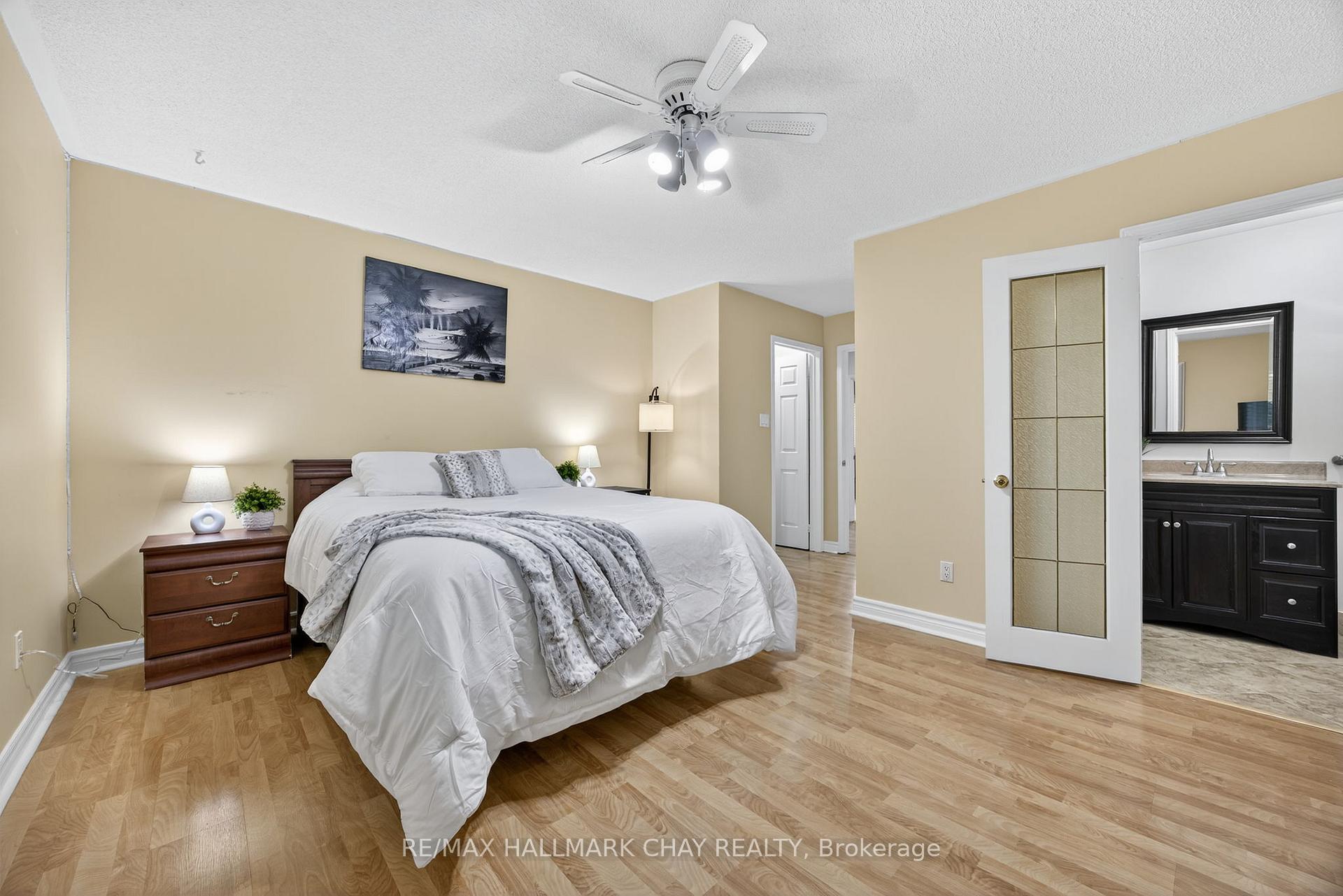 Photo 3 of 107 Brown Street, Barrie, Ardagh — HOMEH