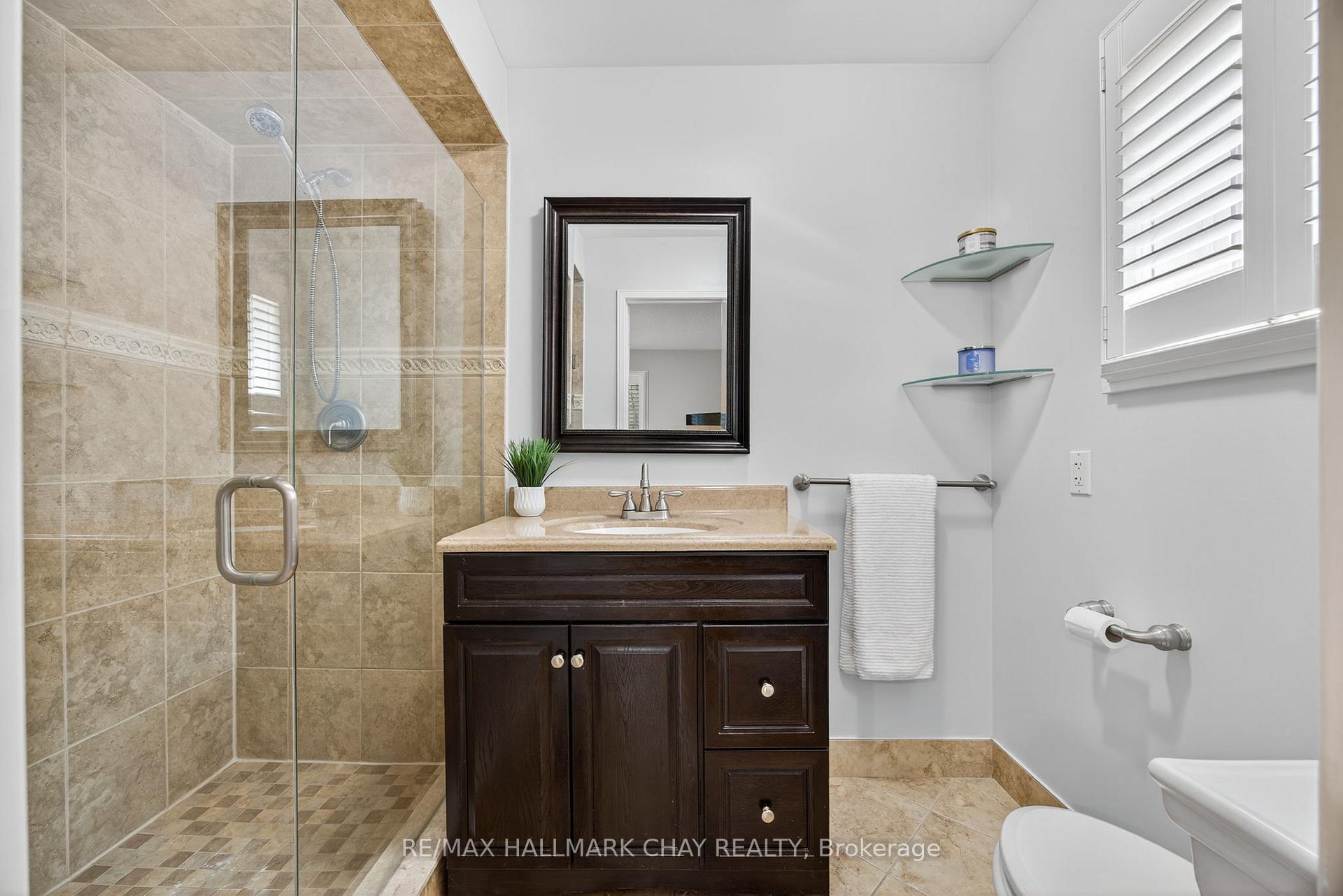 Photo 4 of 107 Brown Street, Barrie, Ardagh — HOMEH