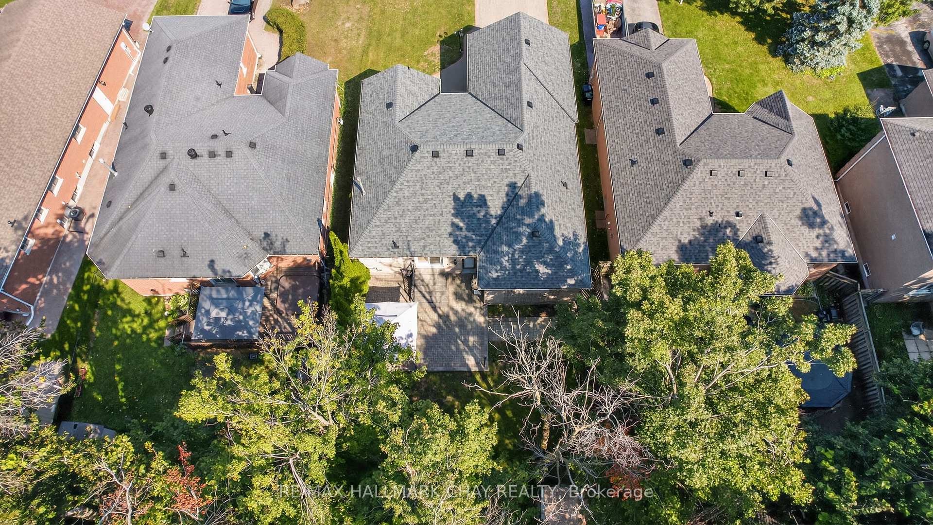 Photo 25 of 107 Brown Street, Barrie, Ardagh — HOMEH