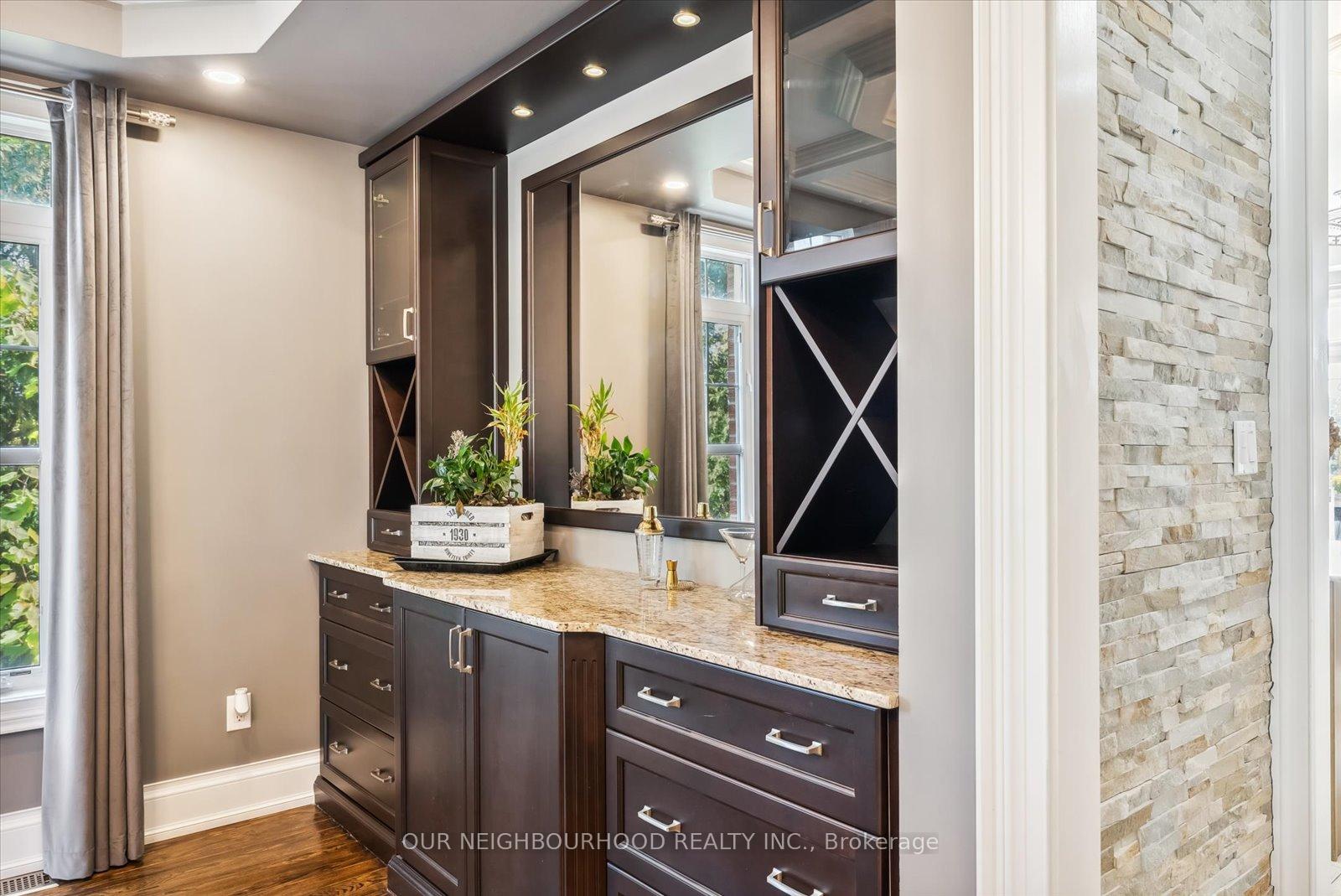 Photo 11 of 794 Hanmore Court, Oshawa, Pinecrest — HOMEH