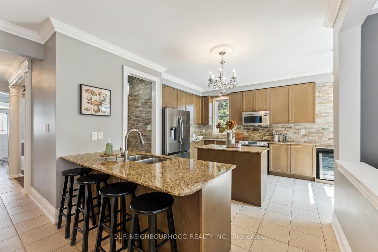 Photo 16 of 794 Hanmore Court, Oshawa, Pinecrest — HOMEH