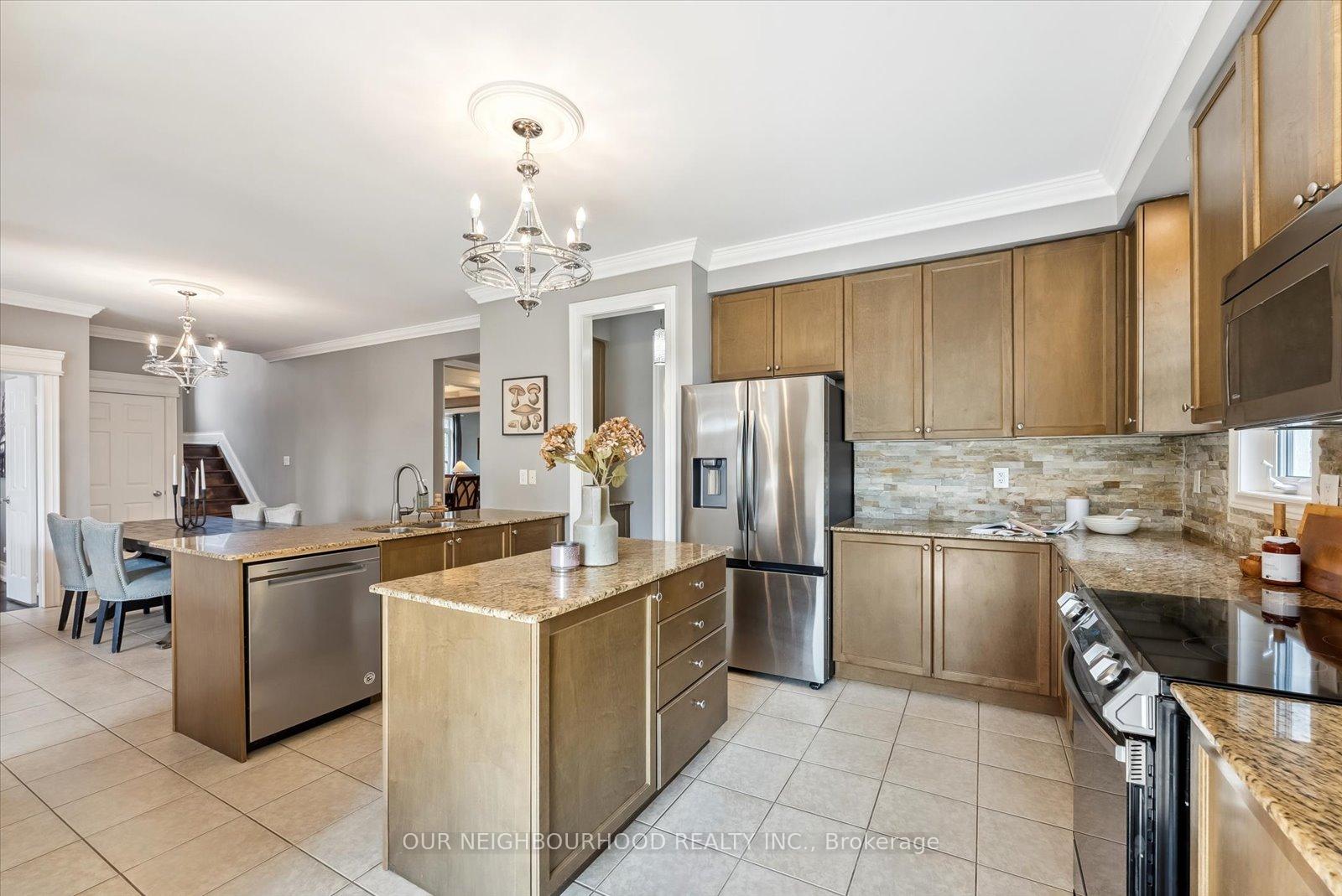Photo 15 of 794 Hanmore Court, Oshawa, Pinecrest — HOMEH