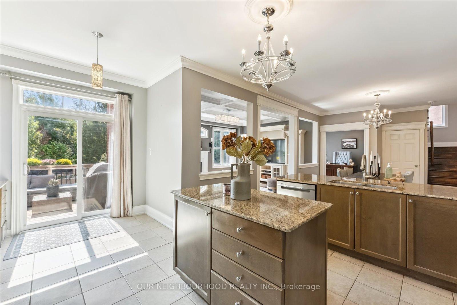 Photo 12 of 794 Hanmore Court, Oshawa, Pinecrest — HOMEH