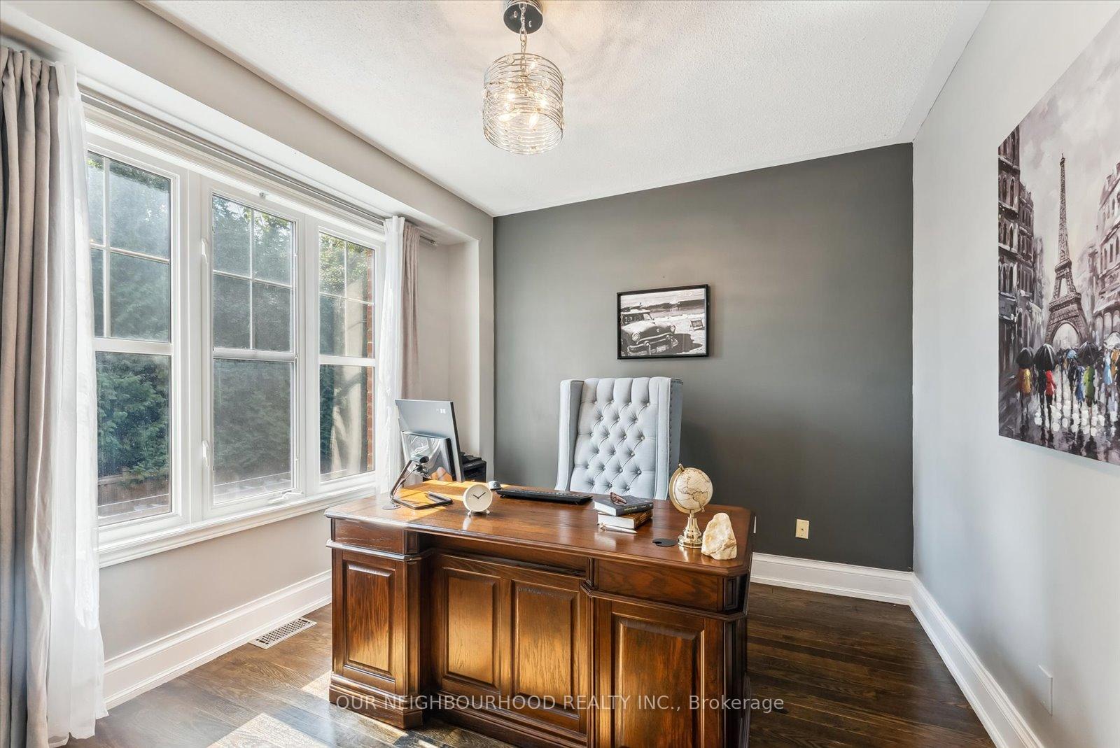 Photo 14 of 794 Hanmore Court, Oshawa, Pinecrest — HOMEH