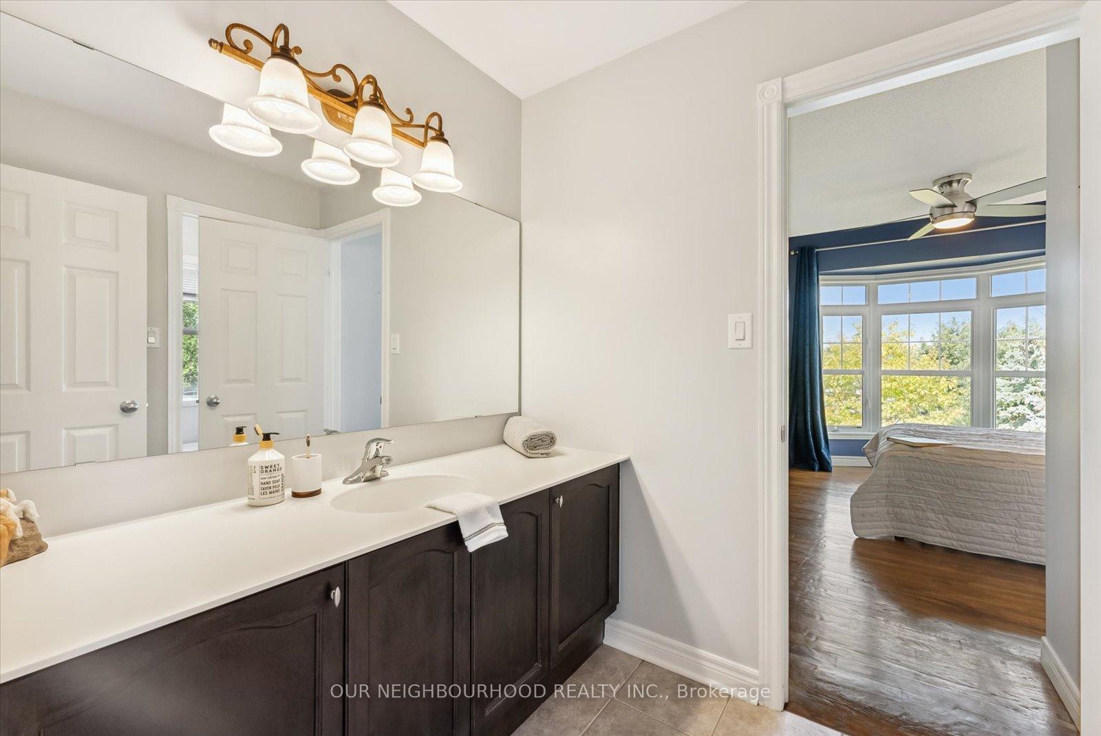 Photo 23 of 794 Hanmore Court, Oshawa, Pinecrest — HOMEH
