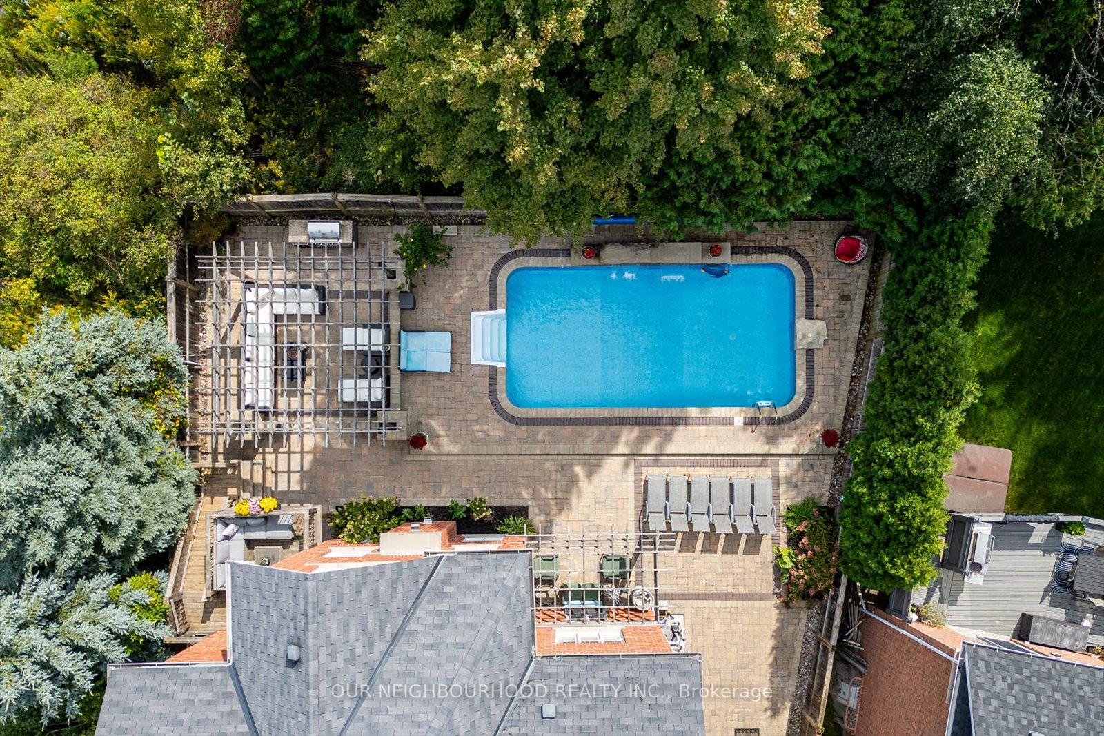 Photo 32 of 794 Hanmore Court, Oshawa, Pinecrest — HOMEH