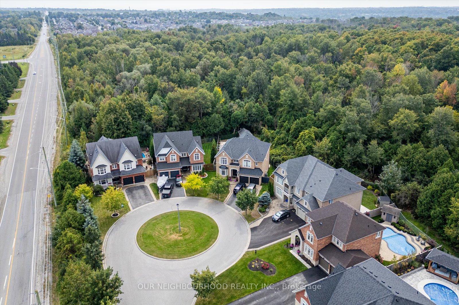 Photo 30 of 794 Hanmore Court, Oshawa, Pinecrest — HOMEH