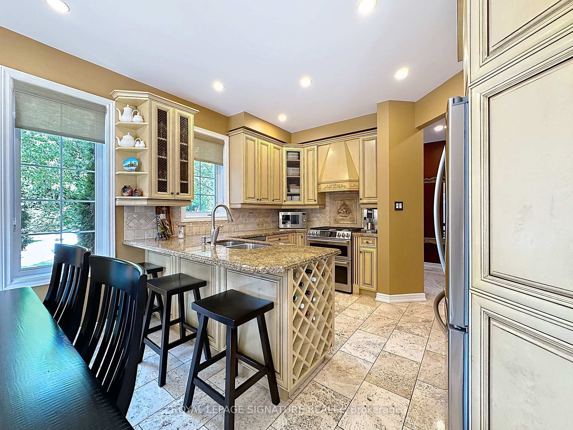 Photo 8 of 1 Osprey Drive, Vaughan, Vellore Village — HOMEH