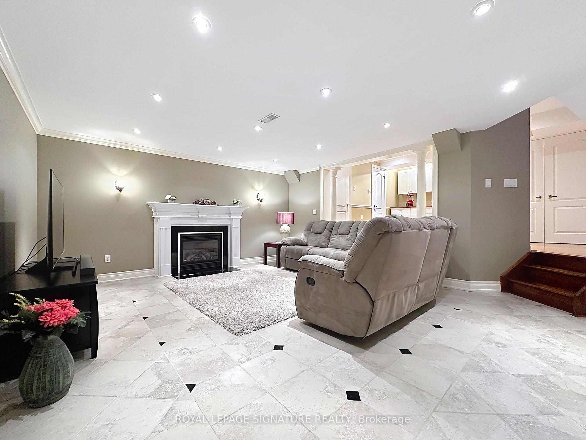 Photo 19 of 1 Osprey Drive, Vaughan, Vellore Village — HOMEH