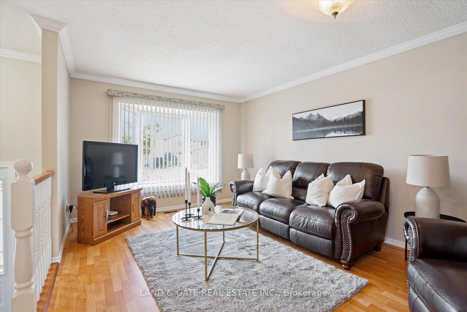 Photo 15 of 1327 Pinehurst Avenue, Oshawa, Donevan — HOMEH