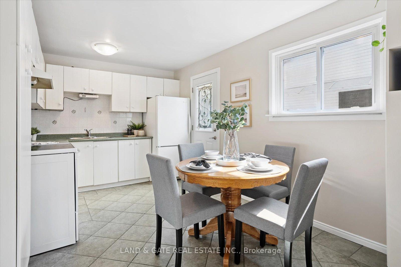 Photo 6 of 1327 Pinehurst Avenue, Oshawa, Donevan — HOMEH