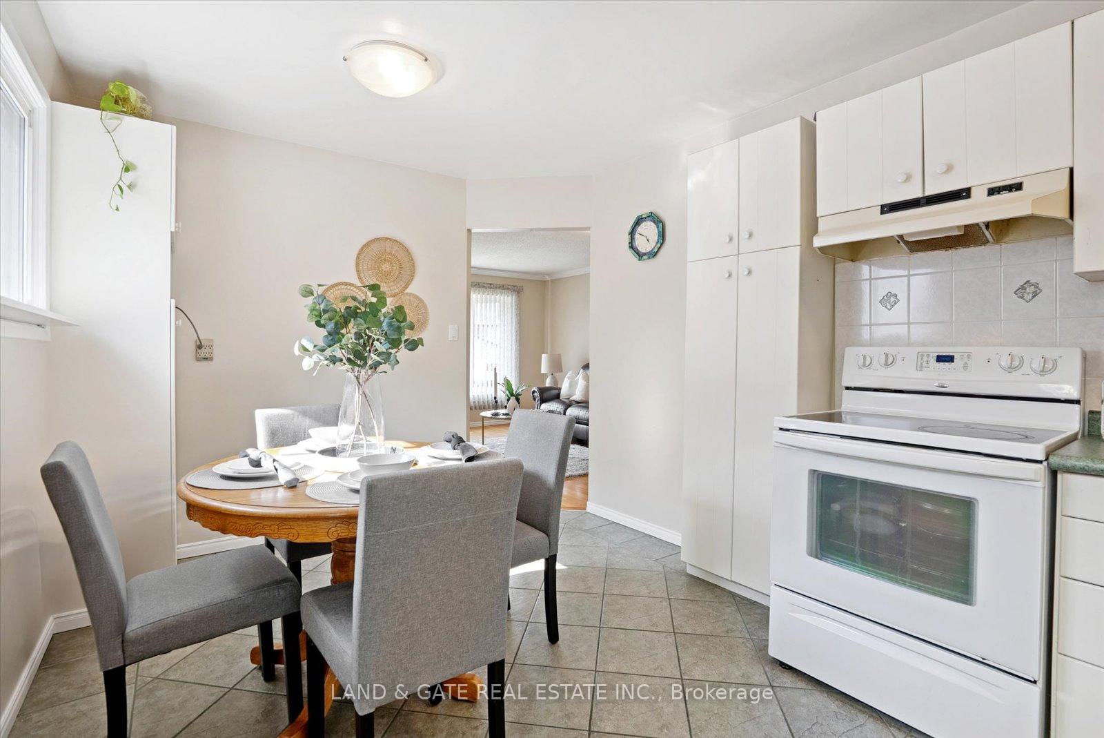 Photo 8 of 1327 Pinehurst Avenue, Oshawa, Donevan — HOMEH