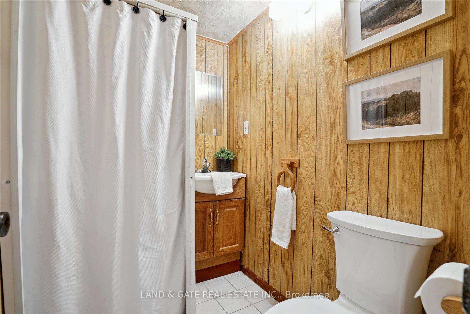Photo 20 of 1327 Pinehurst Avenue, Oshawa, Donevan — HOMEH