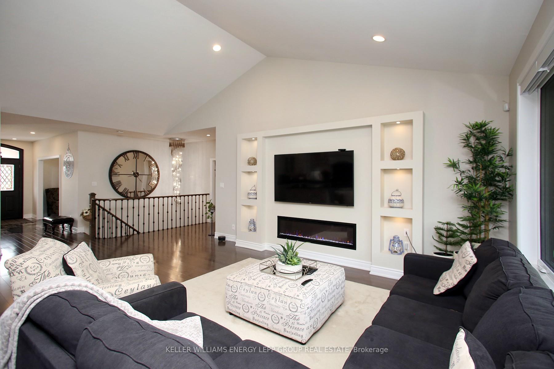 Photo 19 of 3693 Cochrane Street, Whitby, Williamsburg — HOMEH