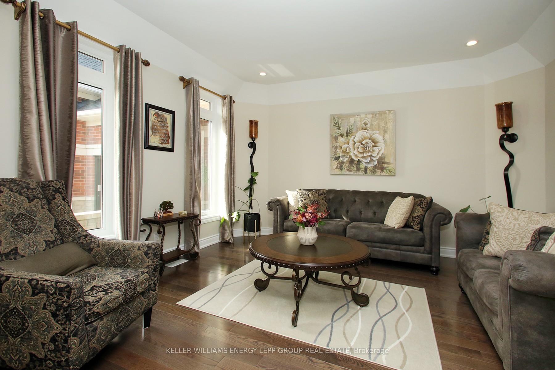 Photo 32 of 3693 Cochrane Street, Whitby, Williamsburg — HOMEH