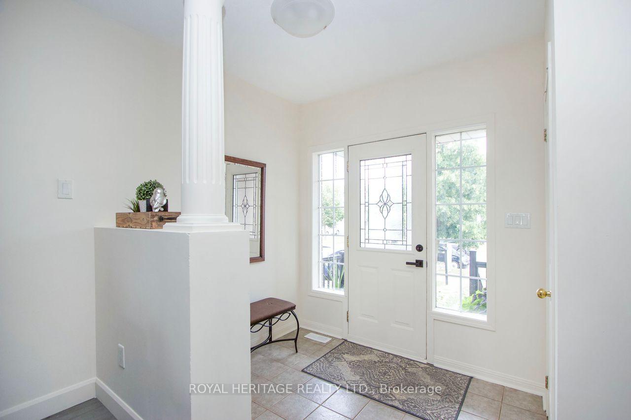 Photo 17 of 51 Shady Lane Crescent, Clarington, Bowmanville — HOMEH