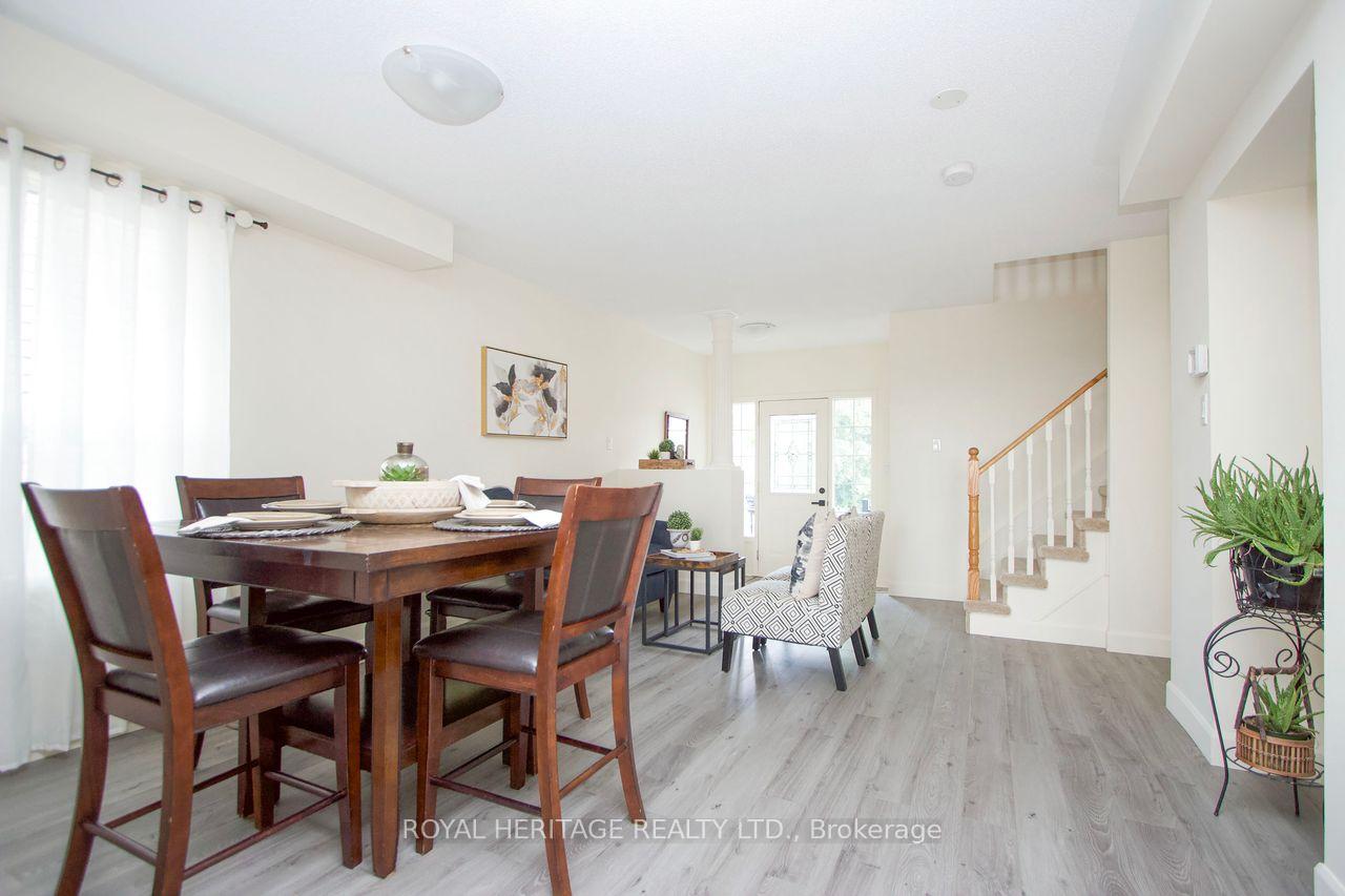 Photo 4 of 51 Shady Lane Crescent, Clarington, Bowmanville — HOMEH