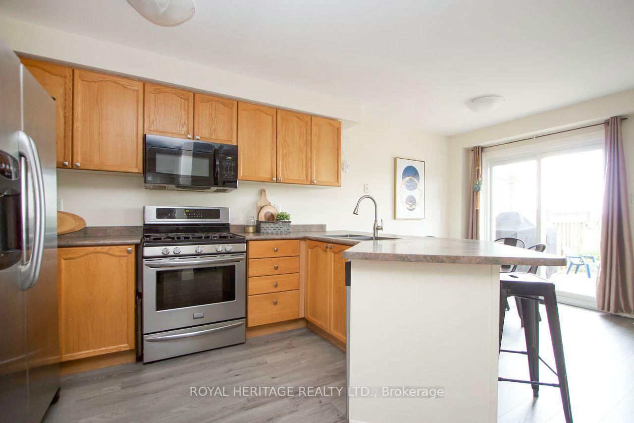 Photo 11 of 51 Shady Lane Crescent, Clarington, Bowmanville — HOMEH
