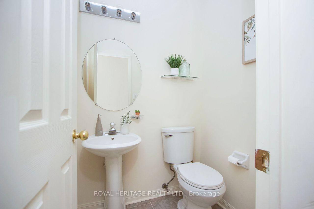 Photo 21 of 51 Shady Lane Crescent, Clarington, Bowmanville — HOMEH