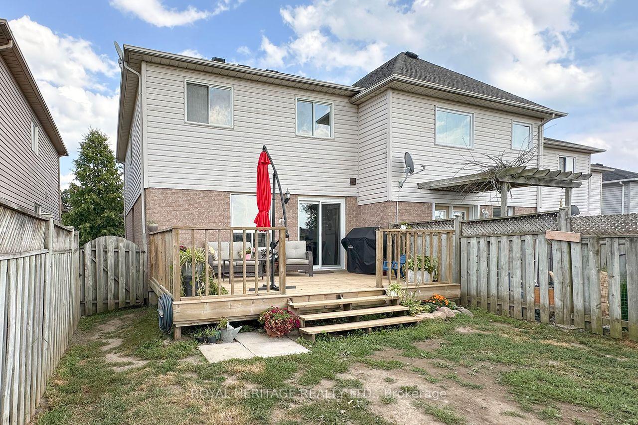Photo 18 of 51 Shady Lane Crescent, Clarington, Bowmanville — HOMEH