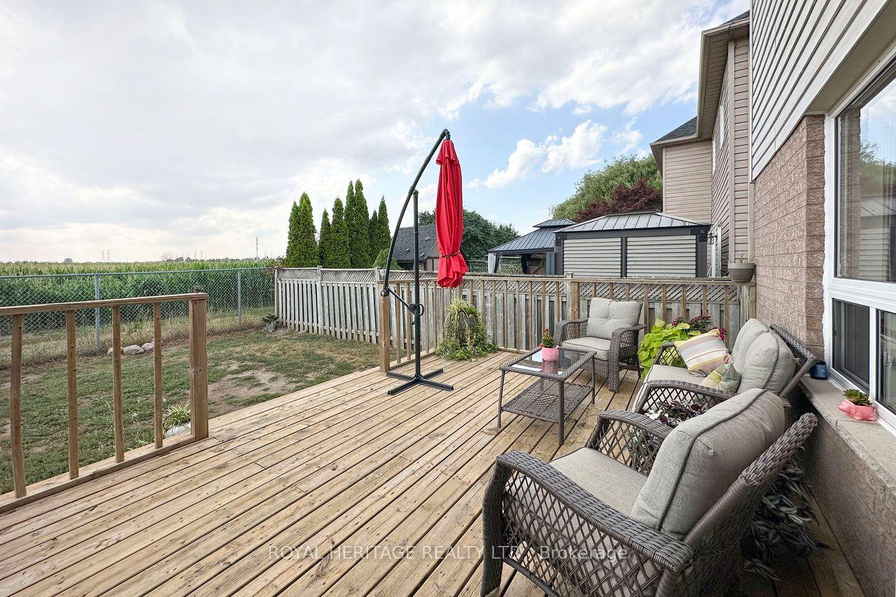Photo 26 of 51 Shady Lane Crescent, Clarington, Bowmanville — HOMEH