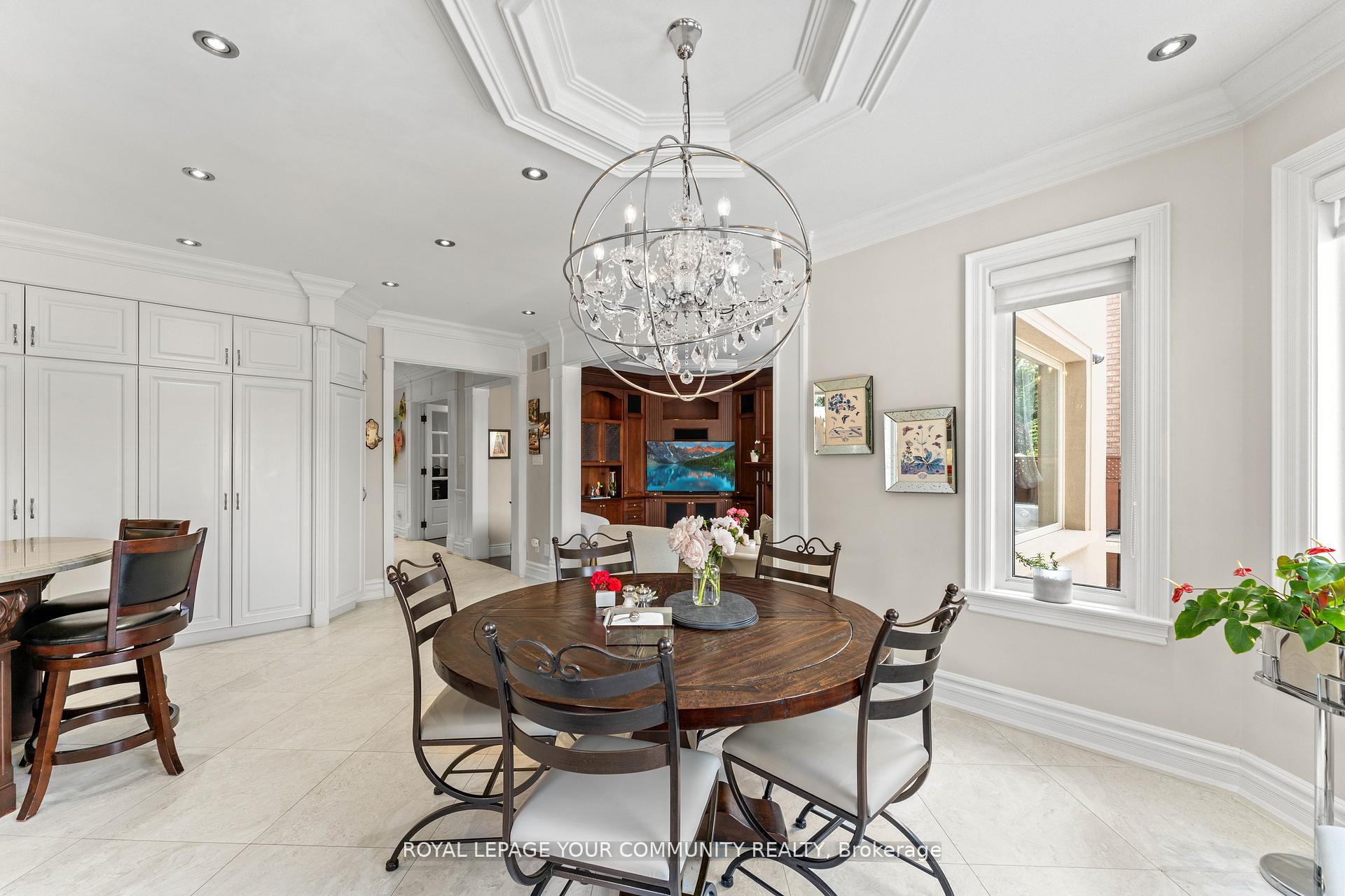 Photo 12 of 118 Forest Lane Drive, Vaughan, Beverley Glen — HOMEH