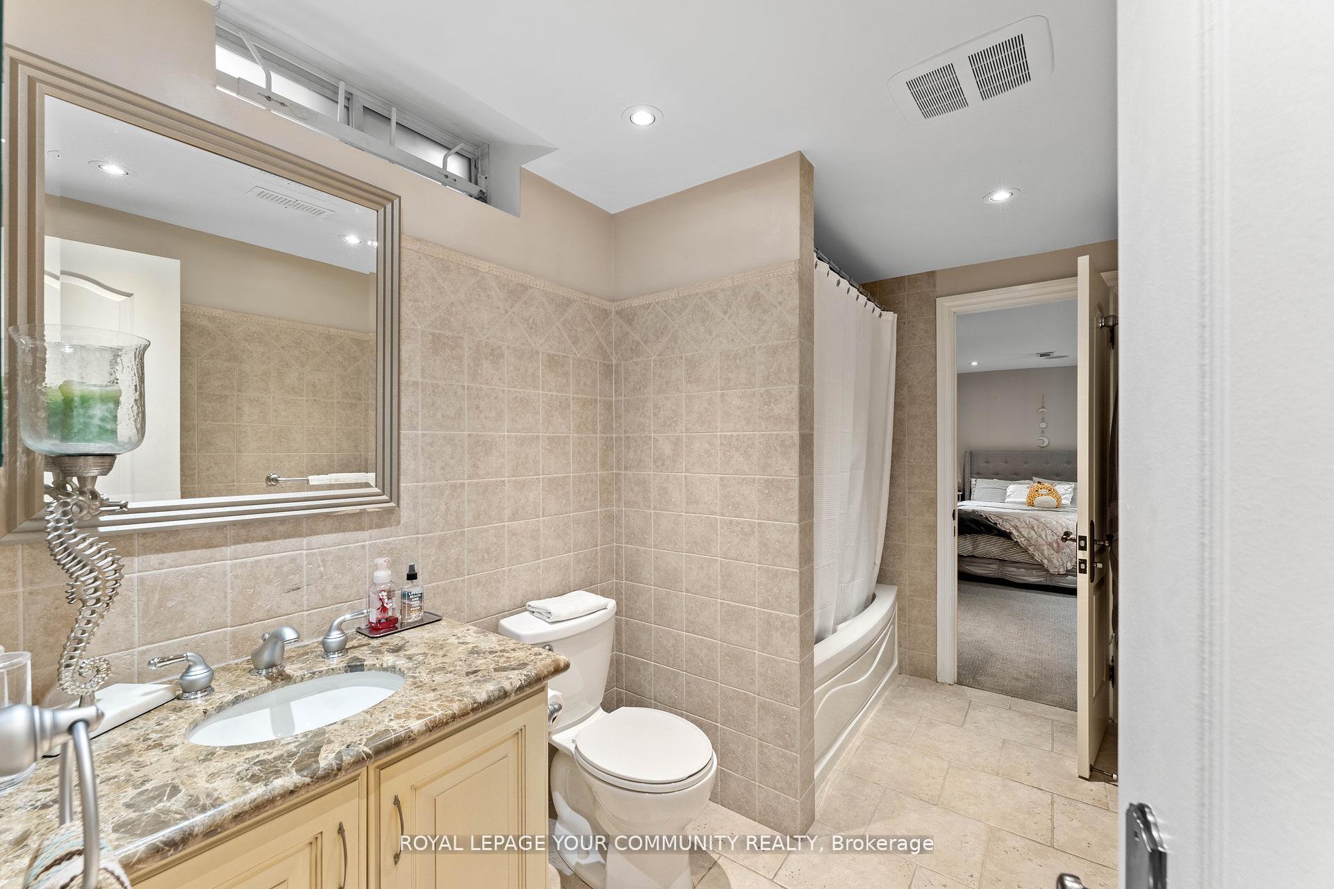 Photo 30 of 118 Forest Lane Drive, Vaughan, Beverley Glen — HOMEH