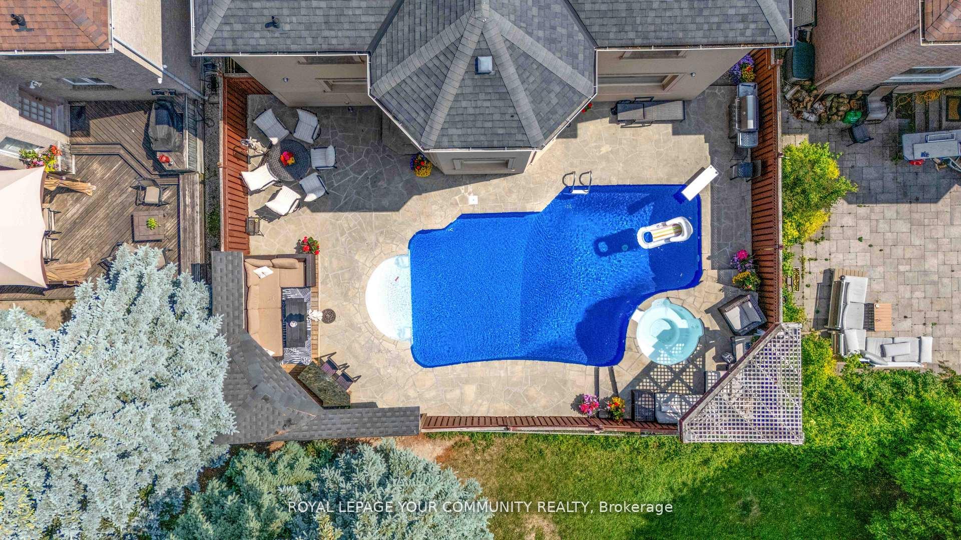 Photo 37 of 118 Forest Lane Drive, Vaughan, Beverley Glen — HOMEH
