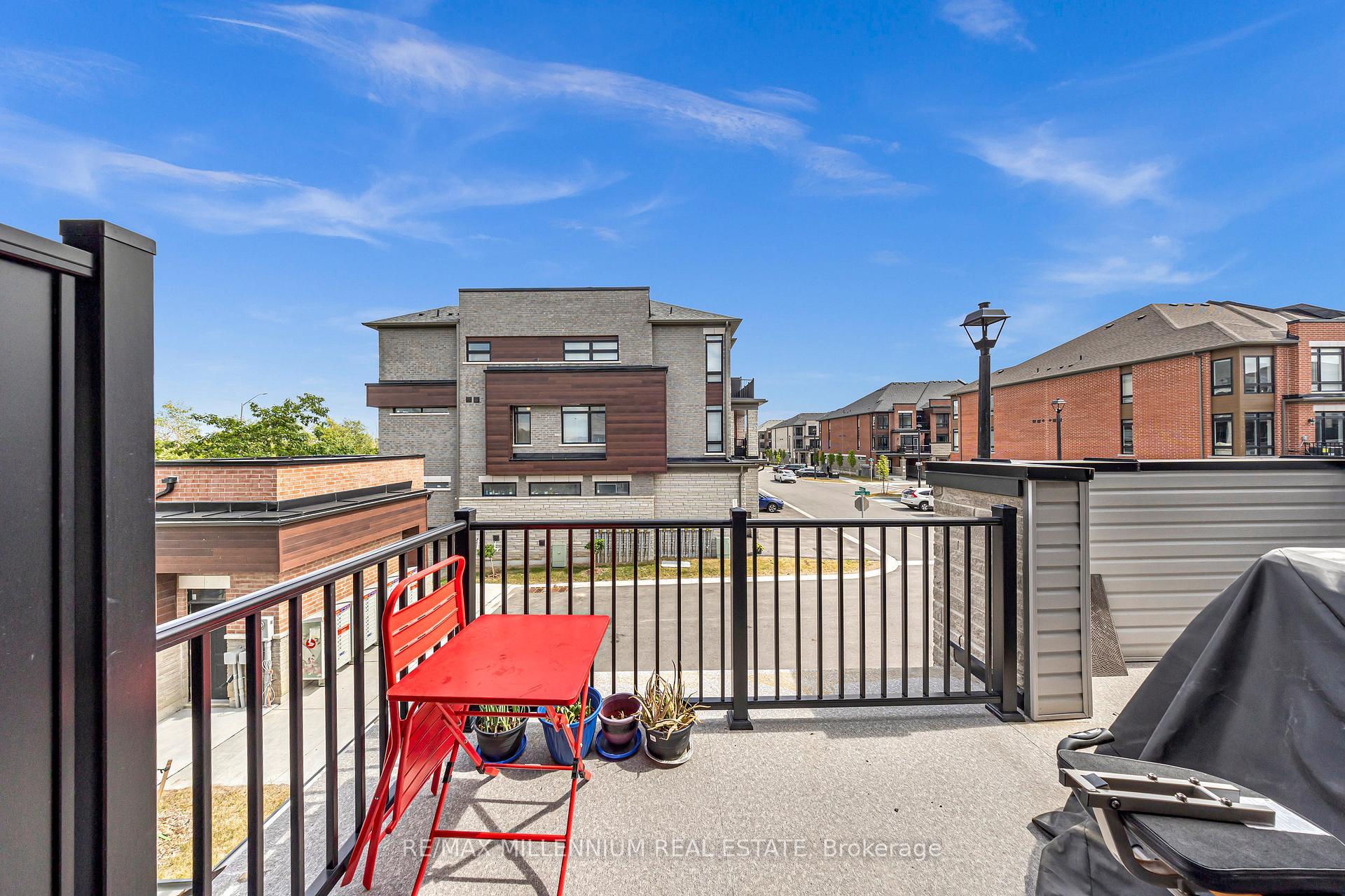 Photo 35 of 34 Lord Drive N, Ajax, South East — HOMEH