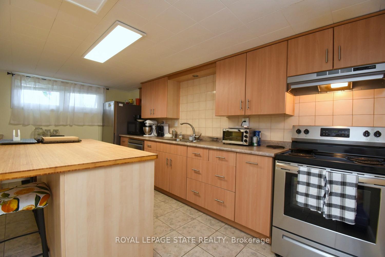Photo 19 of 1007 Upper Sherman Avenue, Hamilton, Lawfield — HOMEH