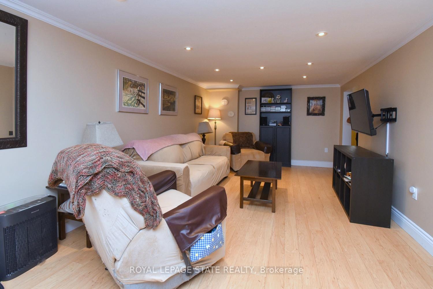 Photo 25 of 1007 Upper Sherman Avenue, Hamilton, Lawfield — HOMEH