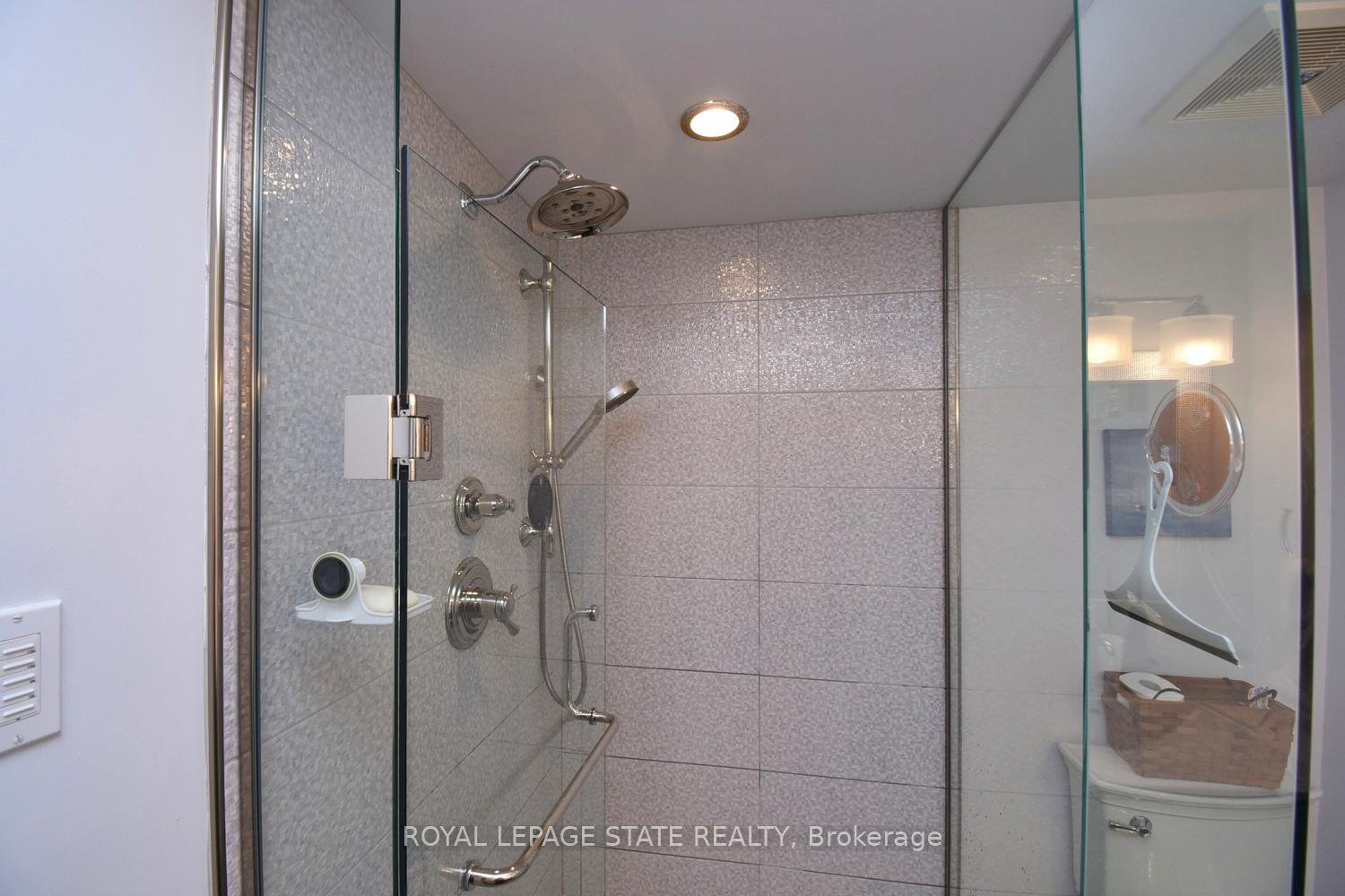 Photo 35 of 1007 Upper Sherman Avenue, Hamilton, Lawfield — HOMEH