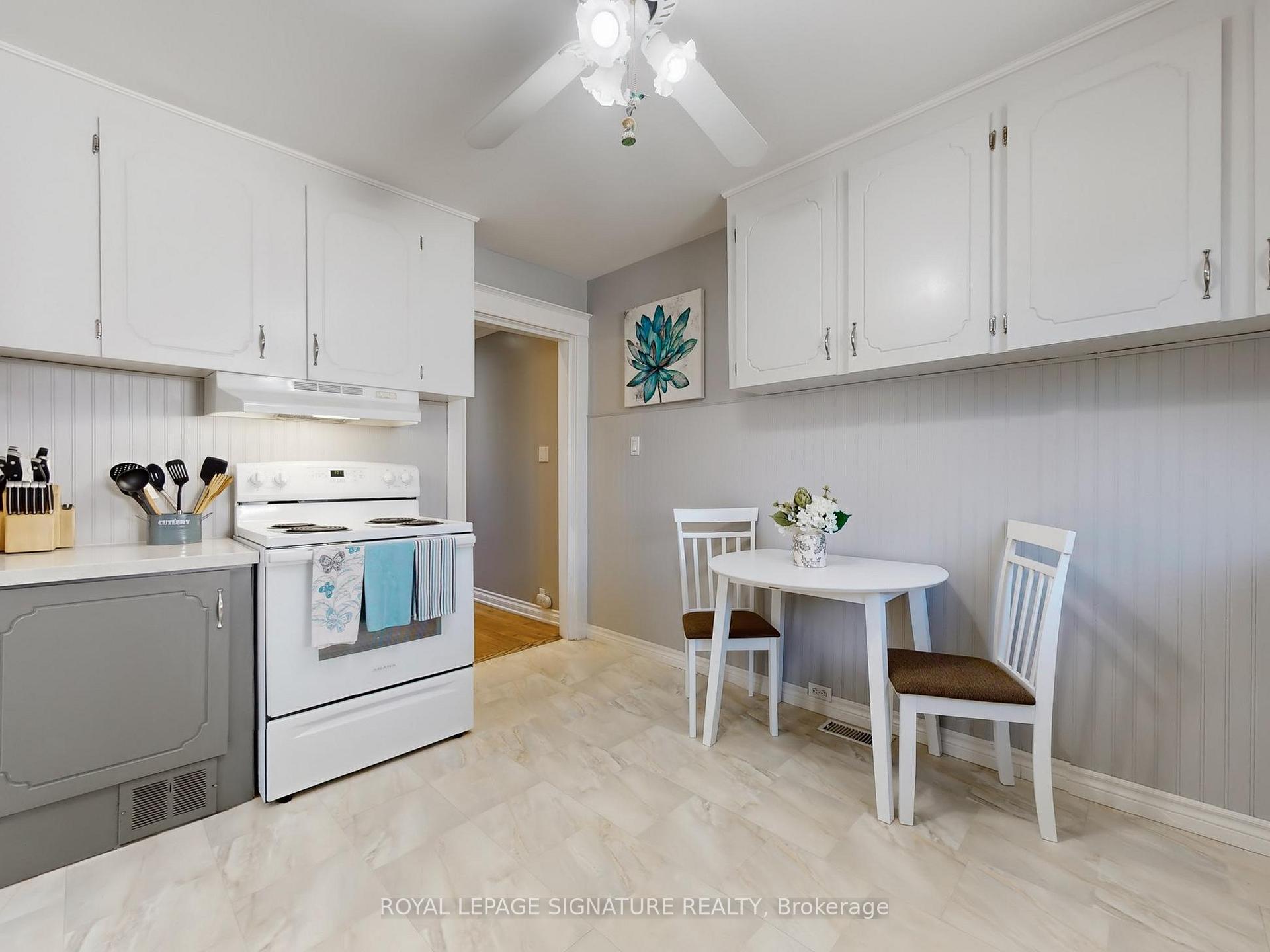 Photo 11 of 261 Glebemount Avenue, Toronto, Danforth Village-East York — HOMEH