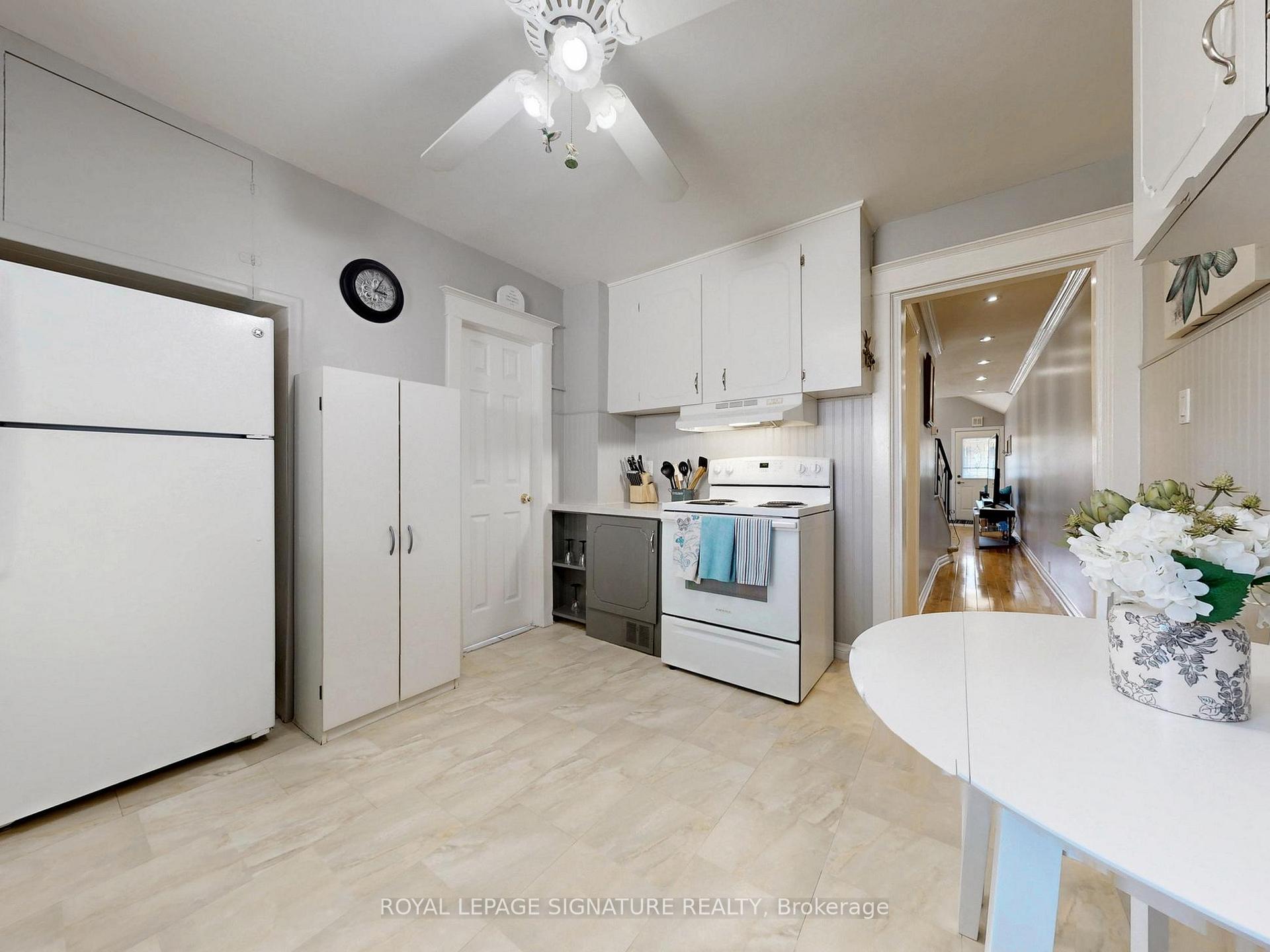 Photo 8 of 261 Glebemount Avenue, Toronto, Danforth Village-East York — HOMEH