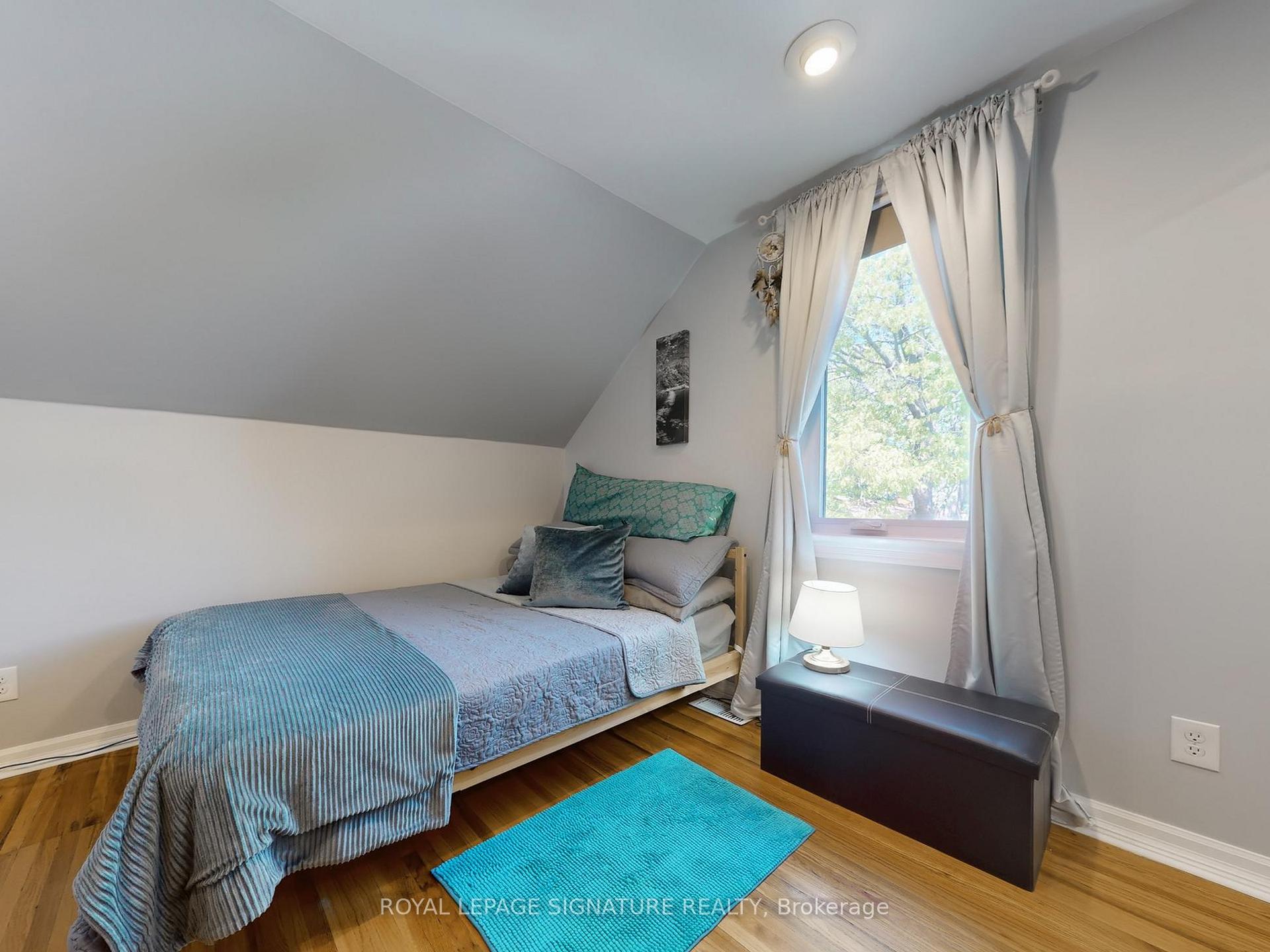 Photo 20 of 261 Glebemount Avenue, Toronto, Danforth Village-East York — HOMEH