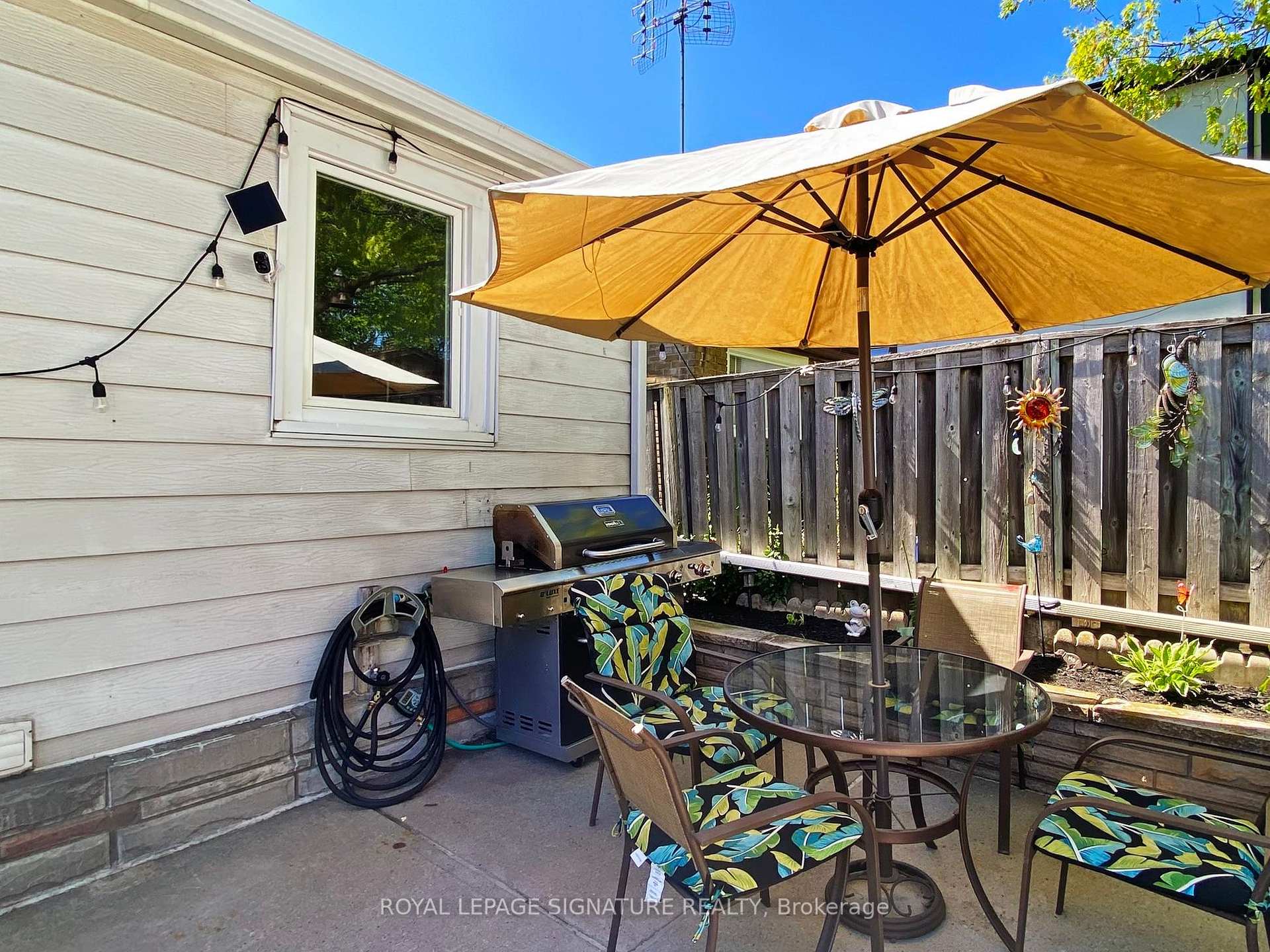 Photo 31 of 261 Glebemount Avenue, Toronto, Danforth Village-East York — HOMEH