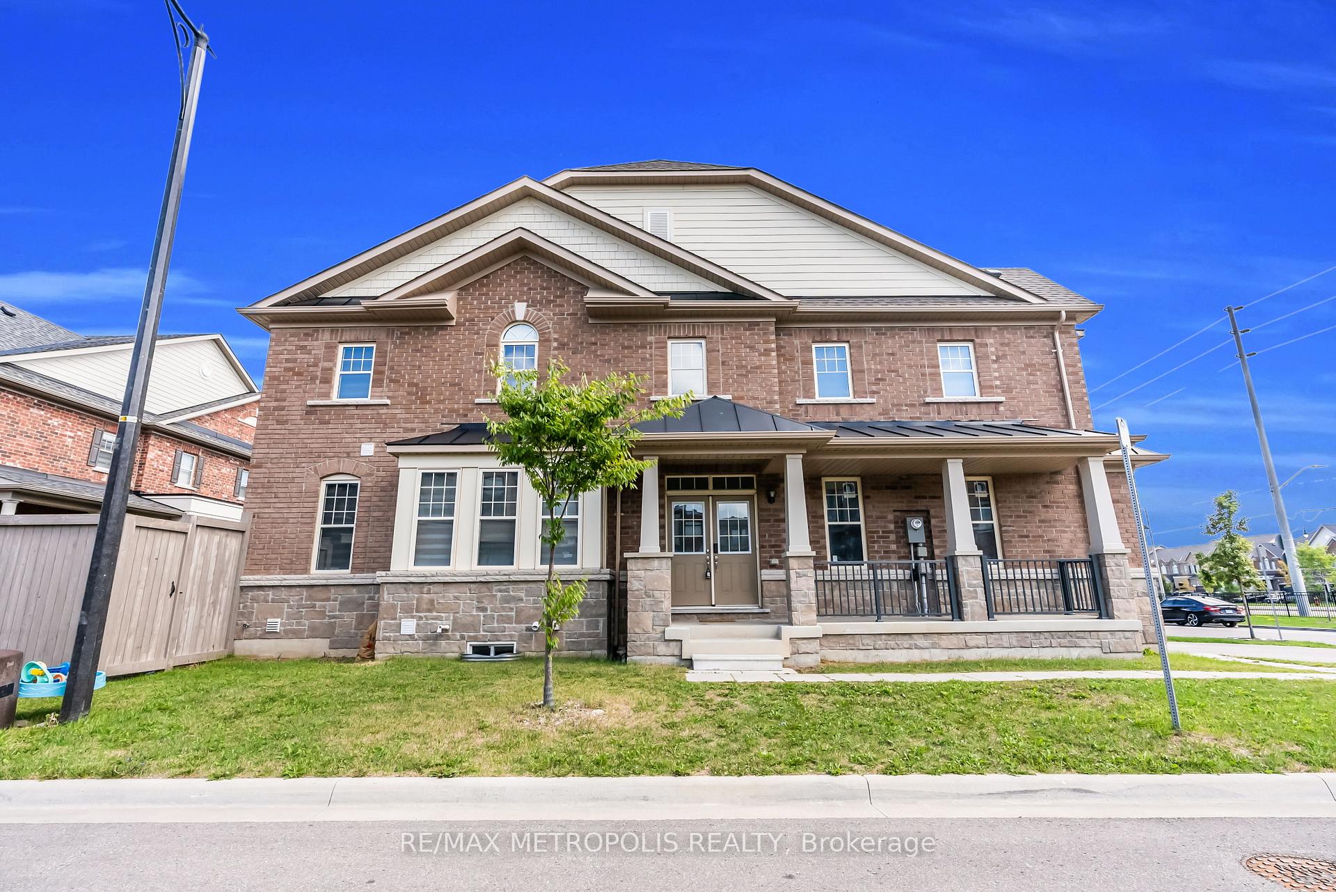 Photo 19 of 43 Pearman Crescent, Brampton, Northwest Brampton — HOMEH