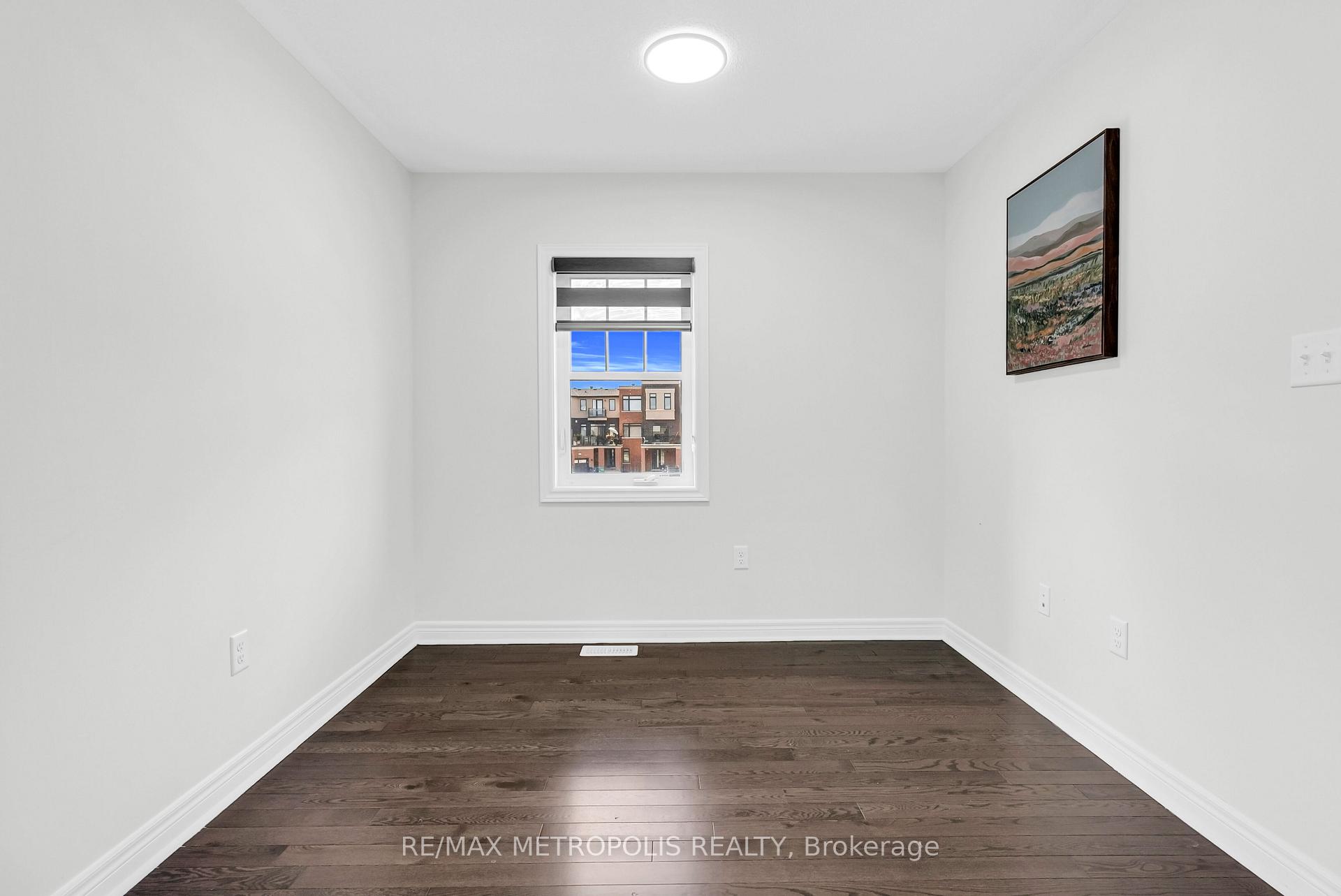 Photo 10 of 43 Pearman Crescent, Brampton, Northwest Brampton — HOMEH