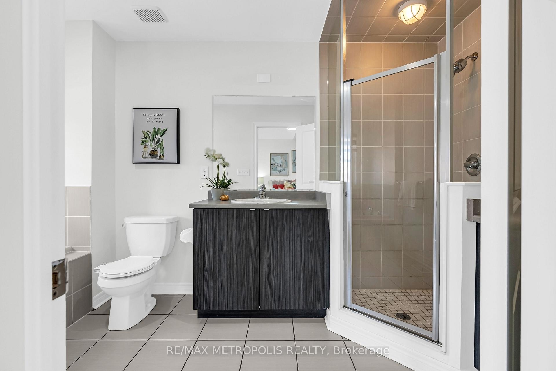 Photo 25 of 43 Pearman Crescent, Brampton, Northwest Brampton — HOMEH