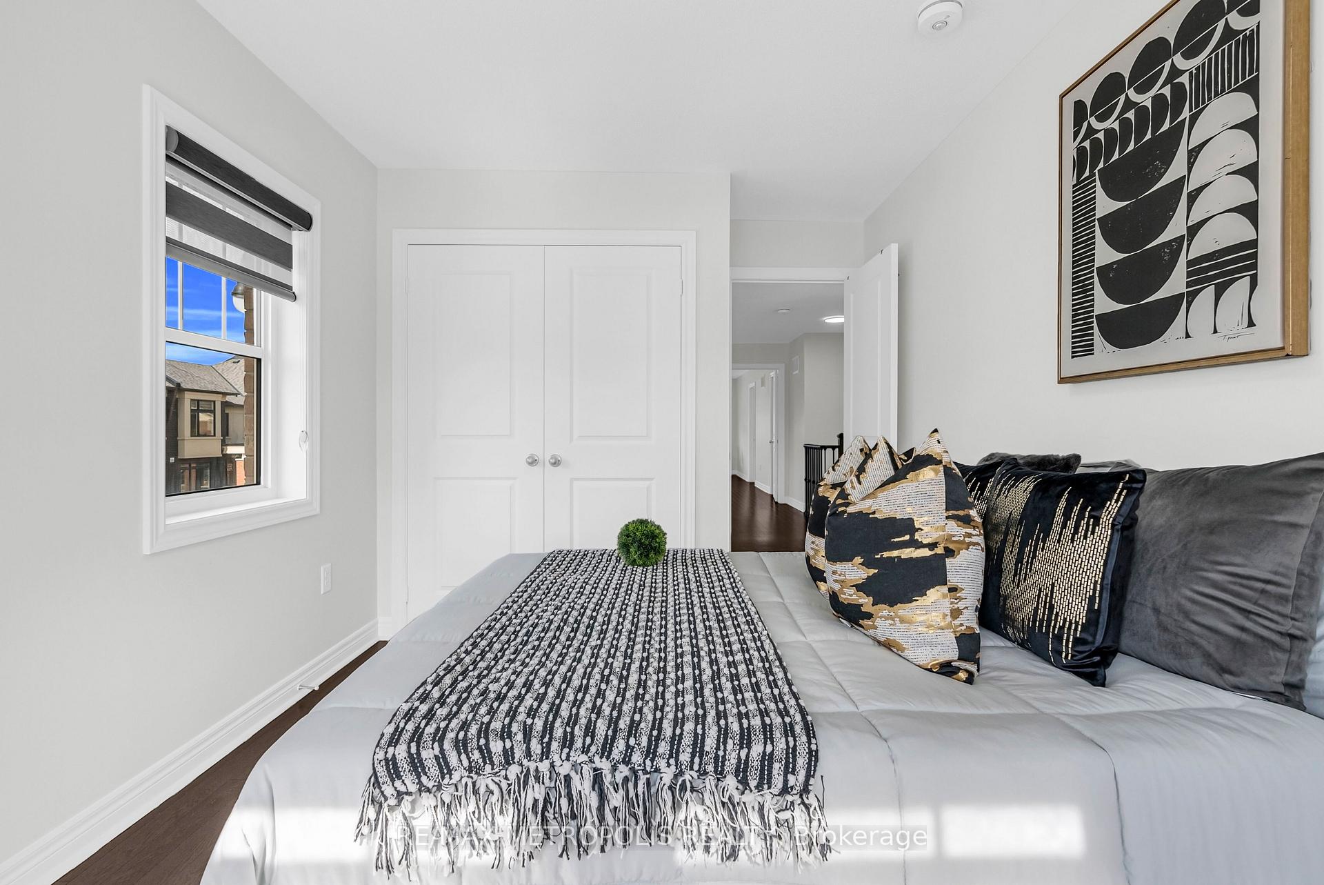 Photo 36 of 43 Pearman Crescent, Brampton, Northwest Brampton — HOMEH