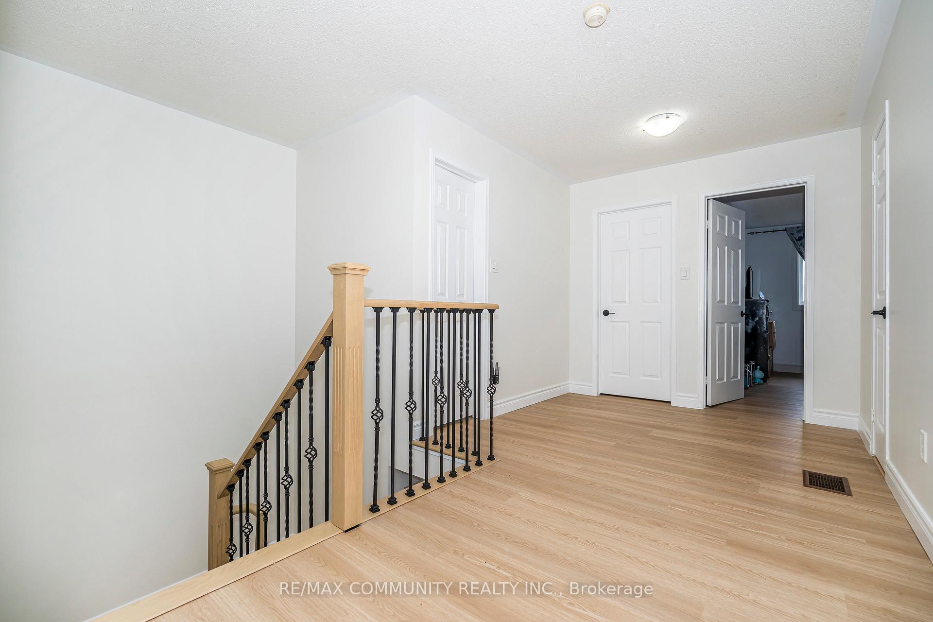 Photo 22 of 3 Tawn Crescent, Ajax, Central — HOMEH