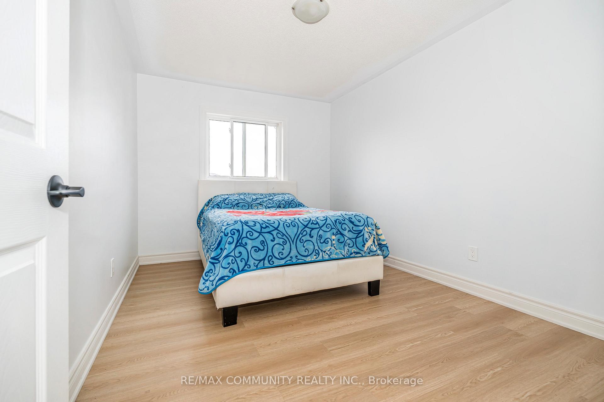 Photo 33 of 3 Tawn Crescent, Ajax, Central — HOMEH
