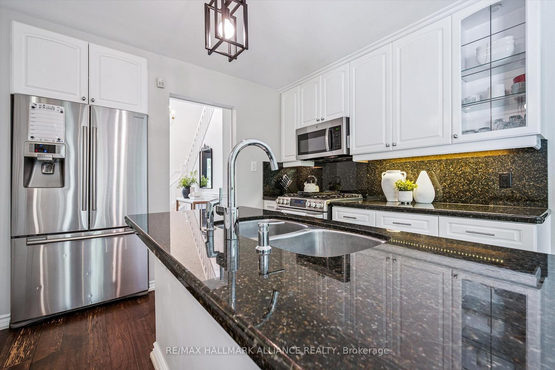 Photo 10 of 6 Coachman Crescent, Hamilton, Freelton — HOMEH