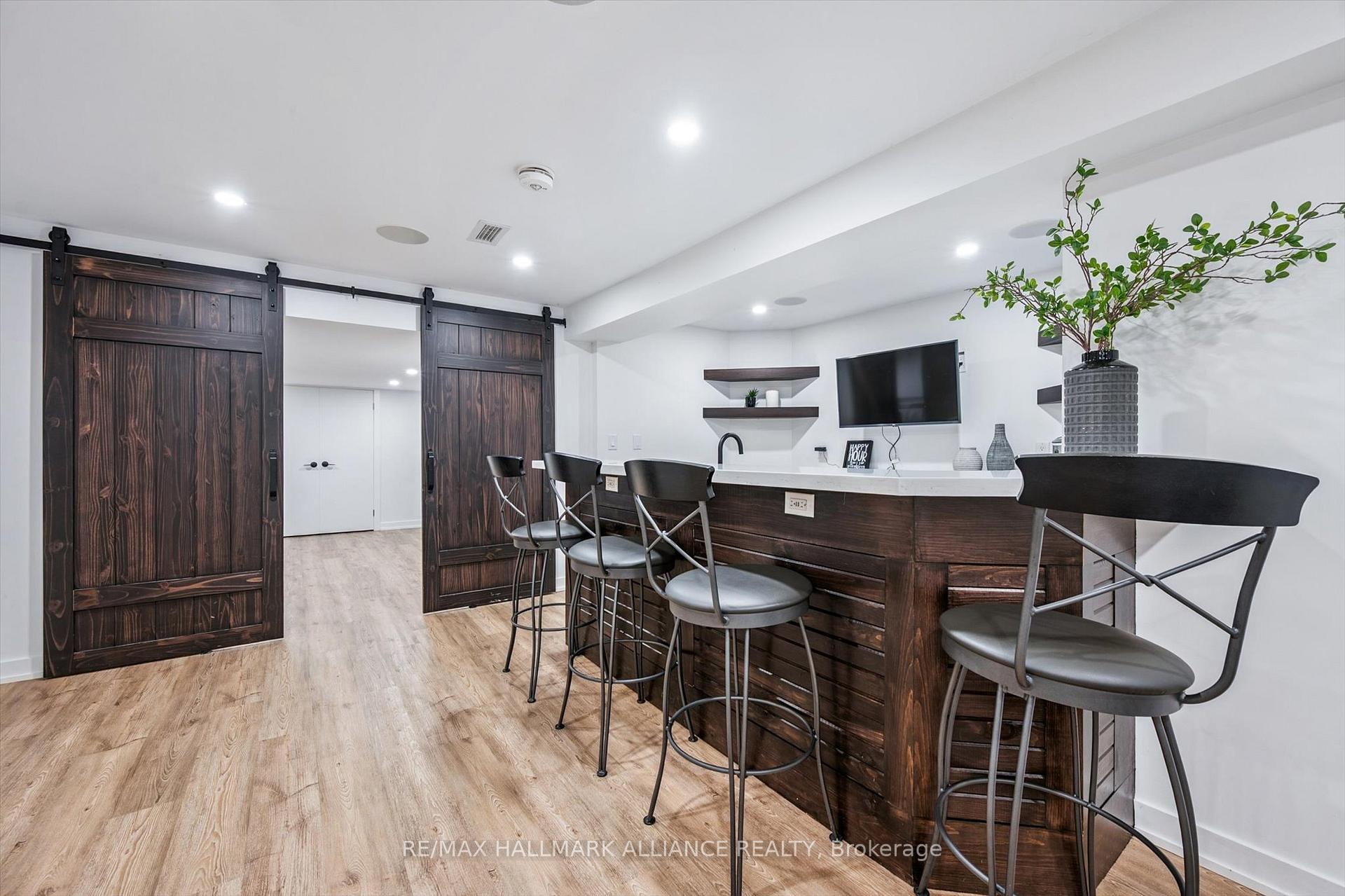 Photo 17 of 6 Coachman Crescent, Hamilton, Freelton — HOMEH