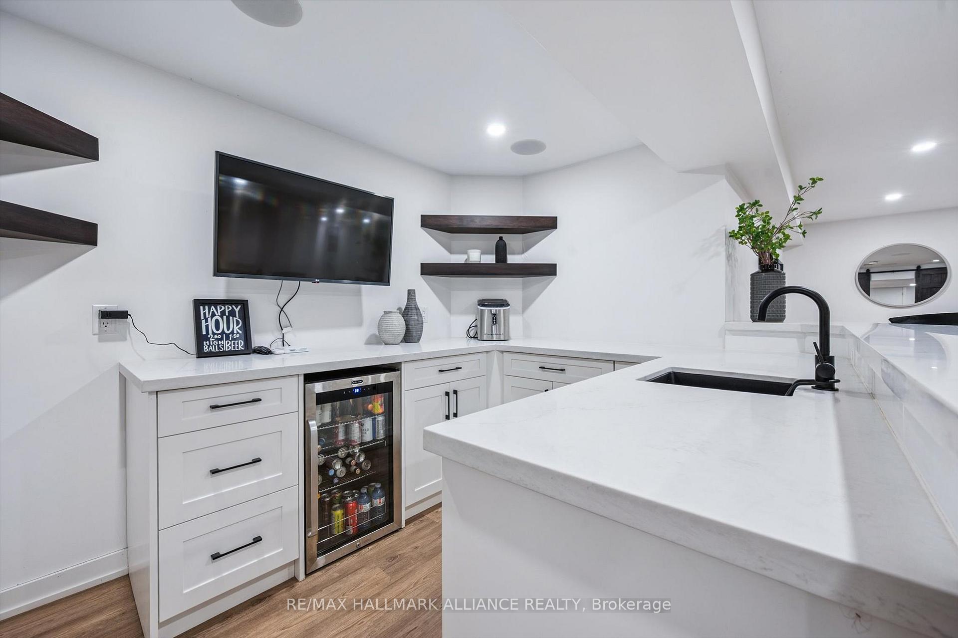 Photo 44 of 6 Coachman Crescent, Hamilton, Freelton — HOMEH